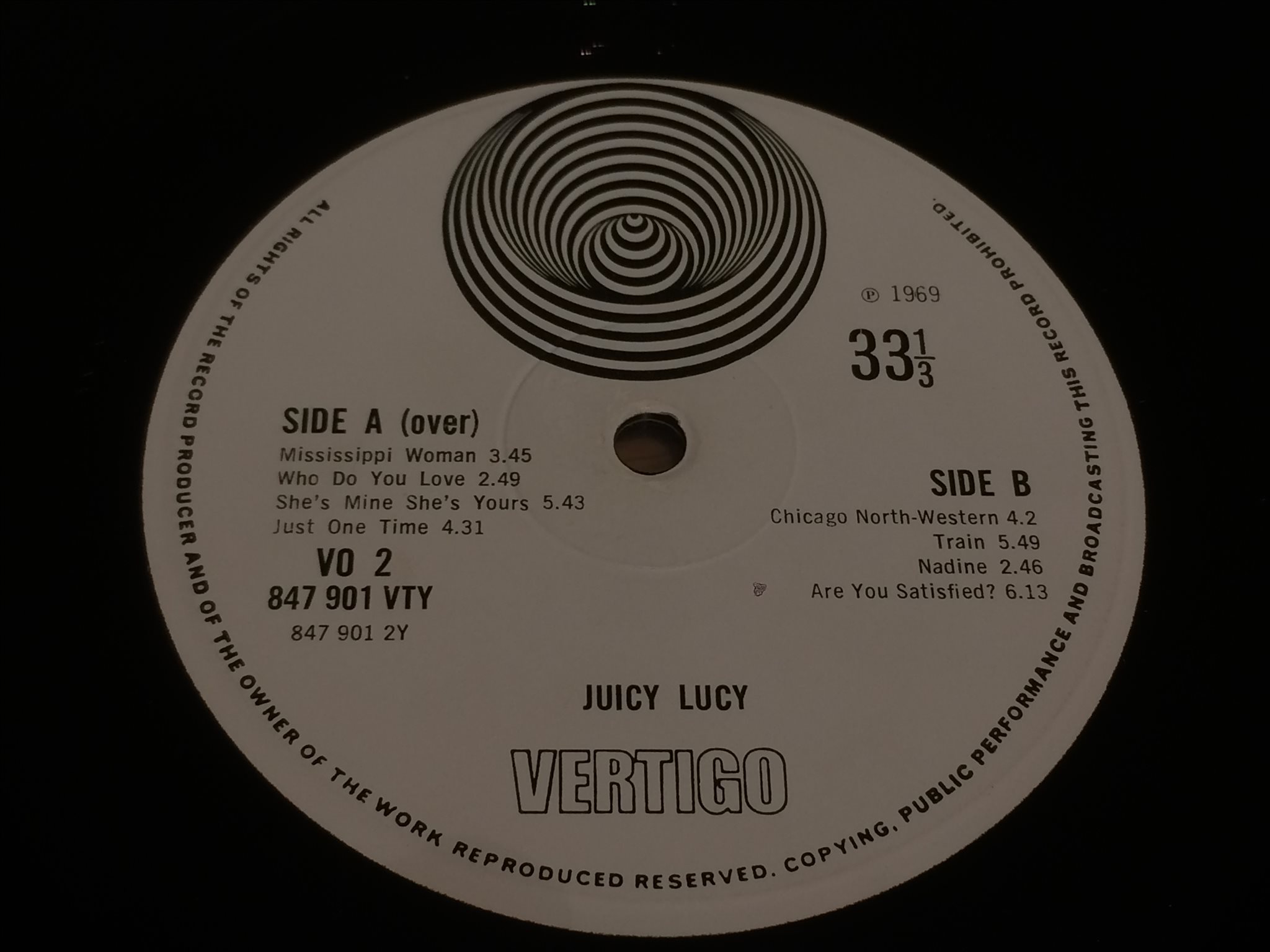 Omslagsbild för skivan JUICY LUCY s/t LP -69 UK VERTIGO large swirl 847901 VTY