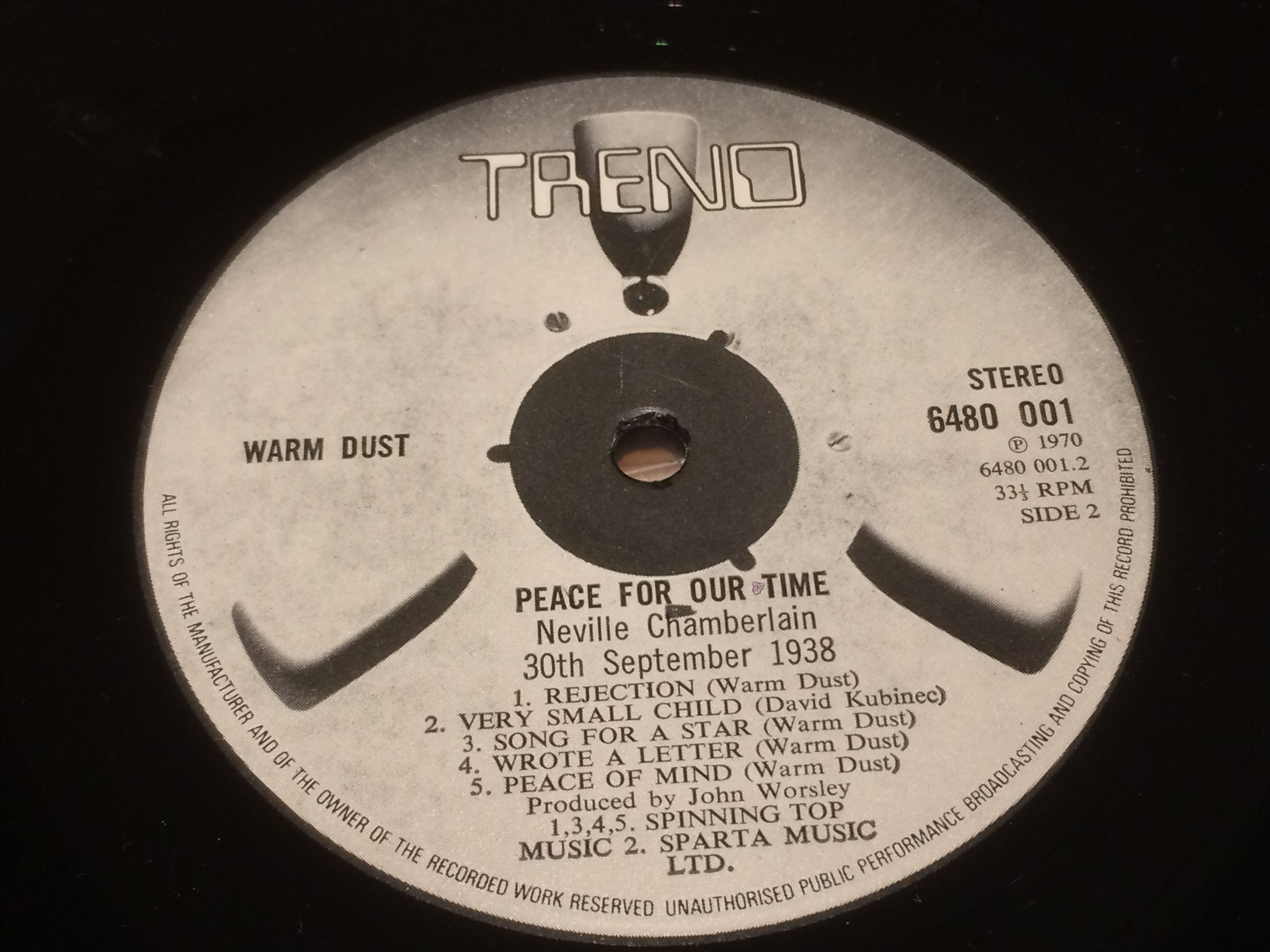 Omslagsbild för skivan WARM DUST peace for our time LP -70 UK TREND 6480 001 great album!!!!