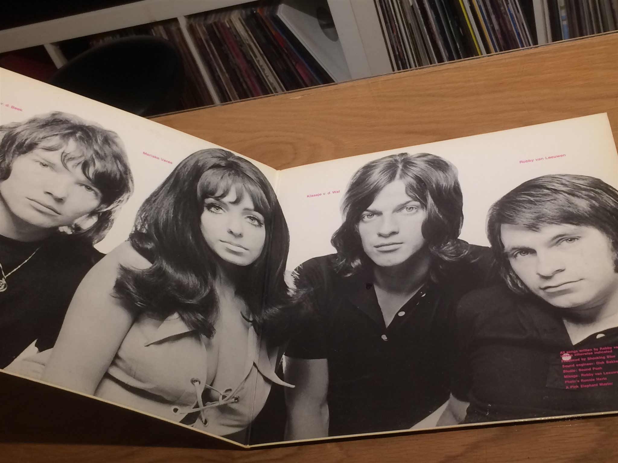 Omslagsbild för skivan SHOCKING BLUE at home LP -69 Ger METRONOME ST 28 601/3 psych
