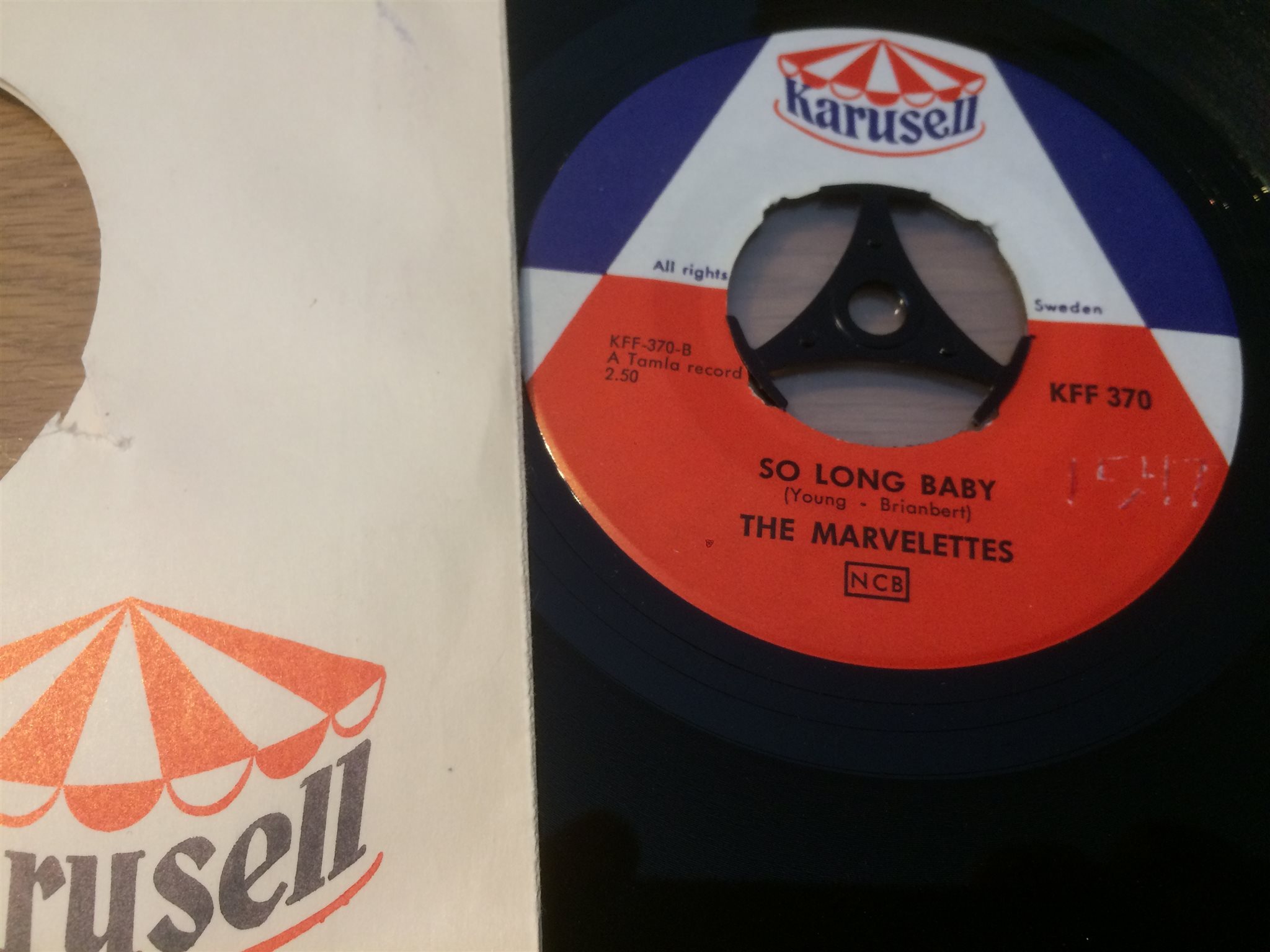 Omslagsbild för skivan THE MARVELETTES please Mr postman 45 Sweden KARUSELL KFF 370 very rare!!