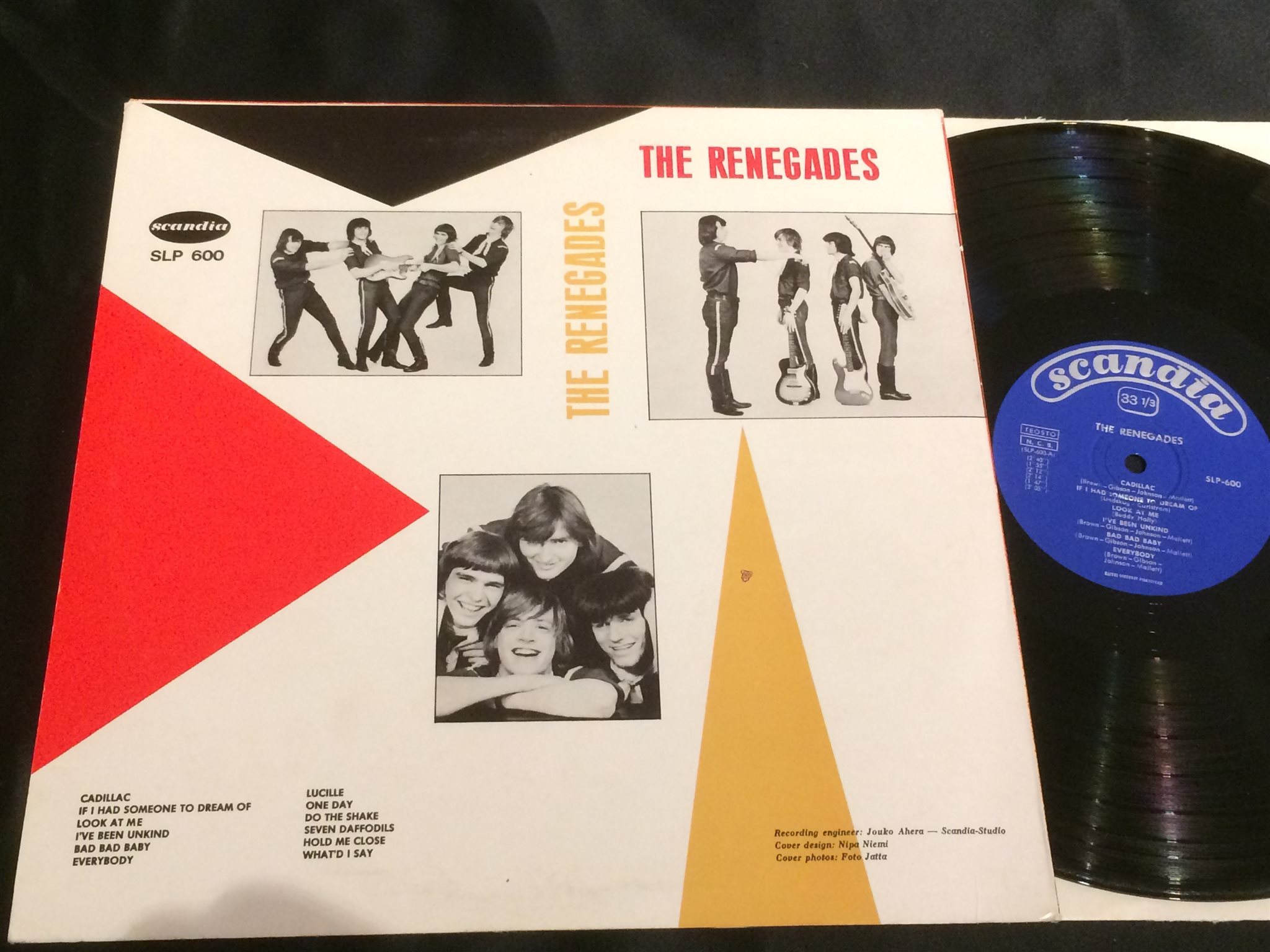 Omslagsbild för skivan THE RENEGADES cadillac LP -64 Finland SCANDIA SLP 600 mega rare!