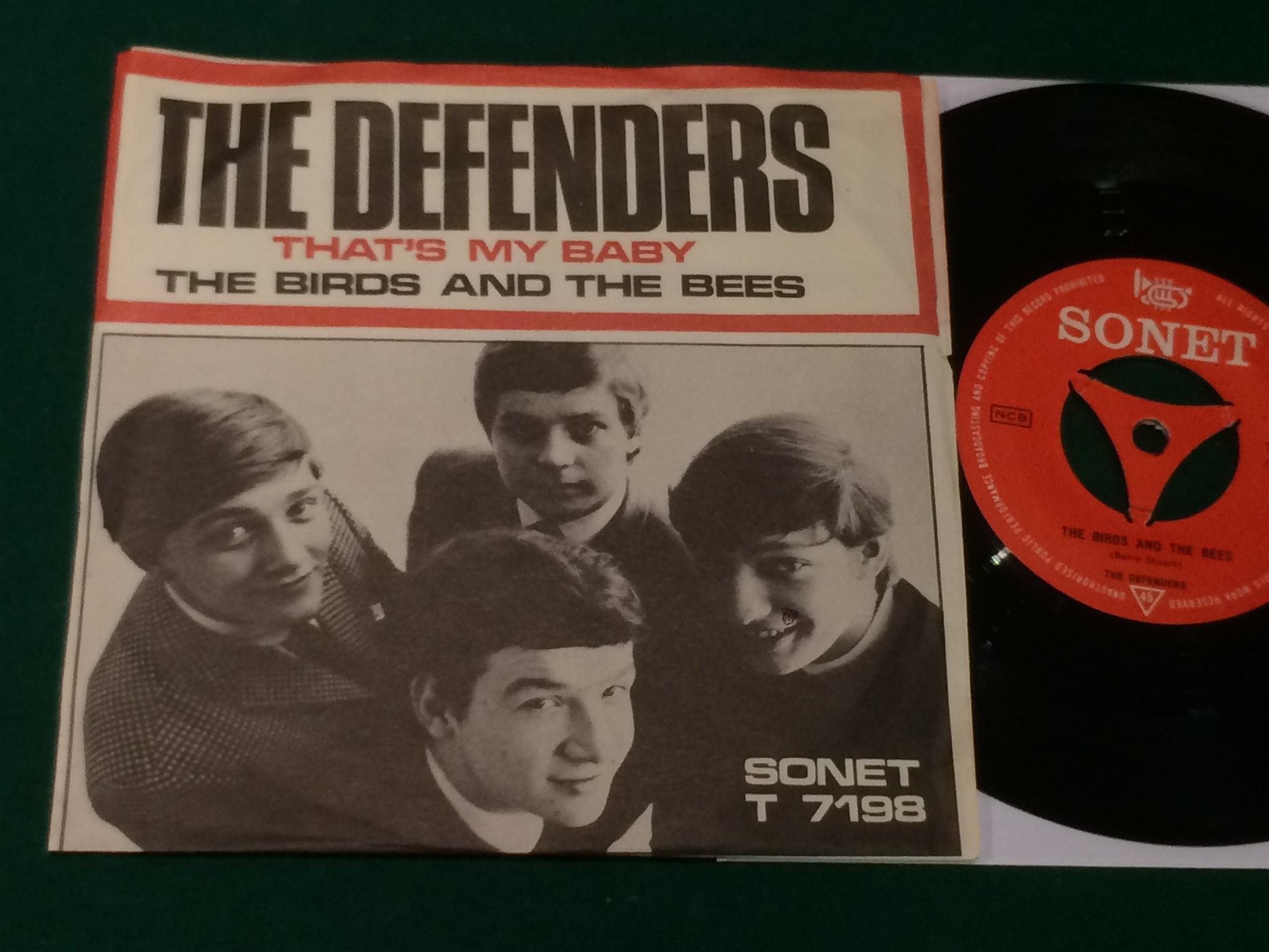 Omslagsbild för skivan THE DEFENDERS that's my baby 45 -60s Denmark SONET T 7198