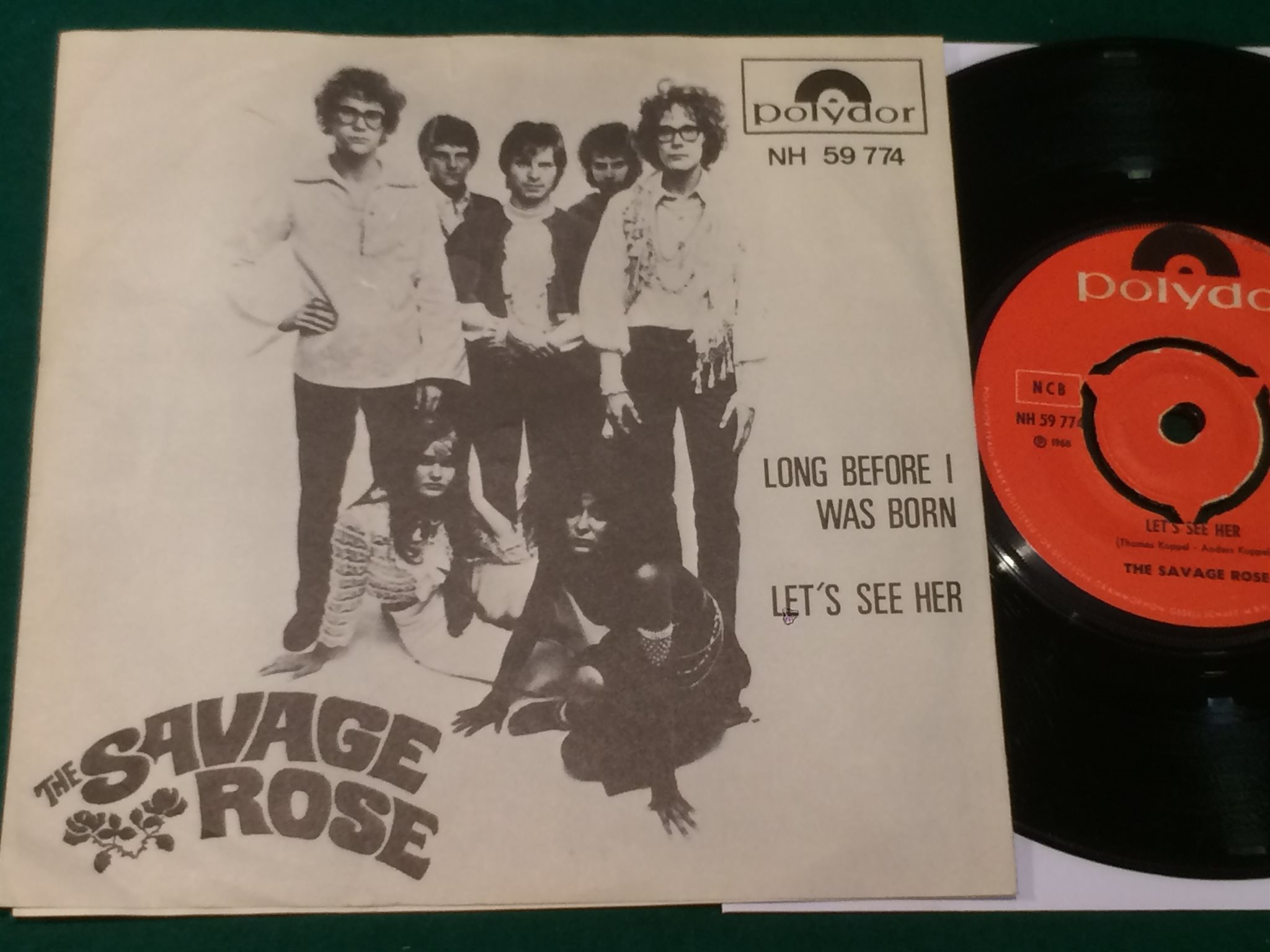 Omslagsbild för skivan THE SAVAGE ROSE long before I was born 45 -68 Swe POLYDOR NH 59774