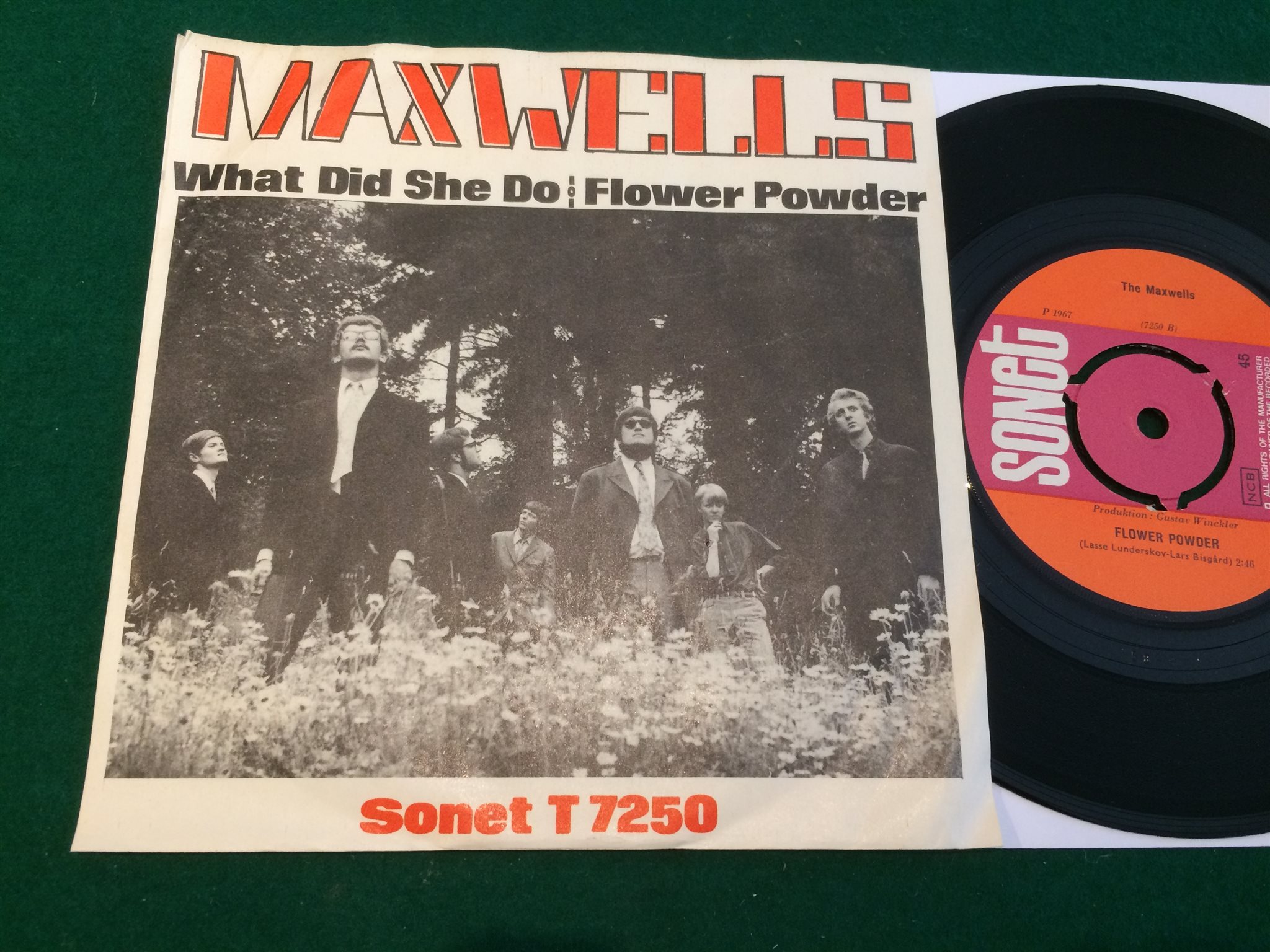 Omslagsbild för skivan MAXWELLS what did she do 45 -67 Denmark SONET T 7250 very rare!