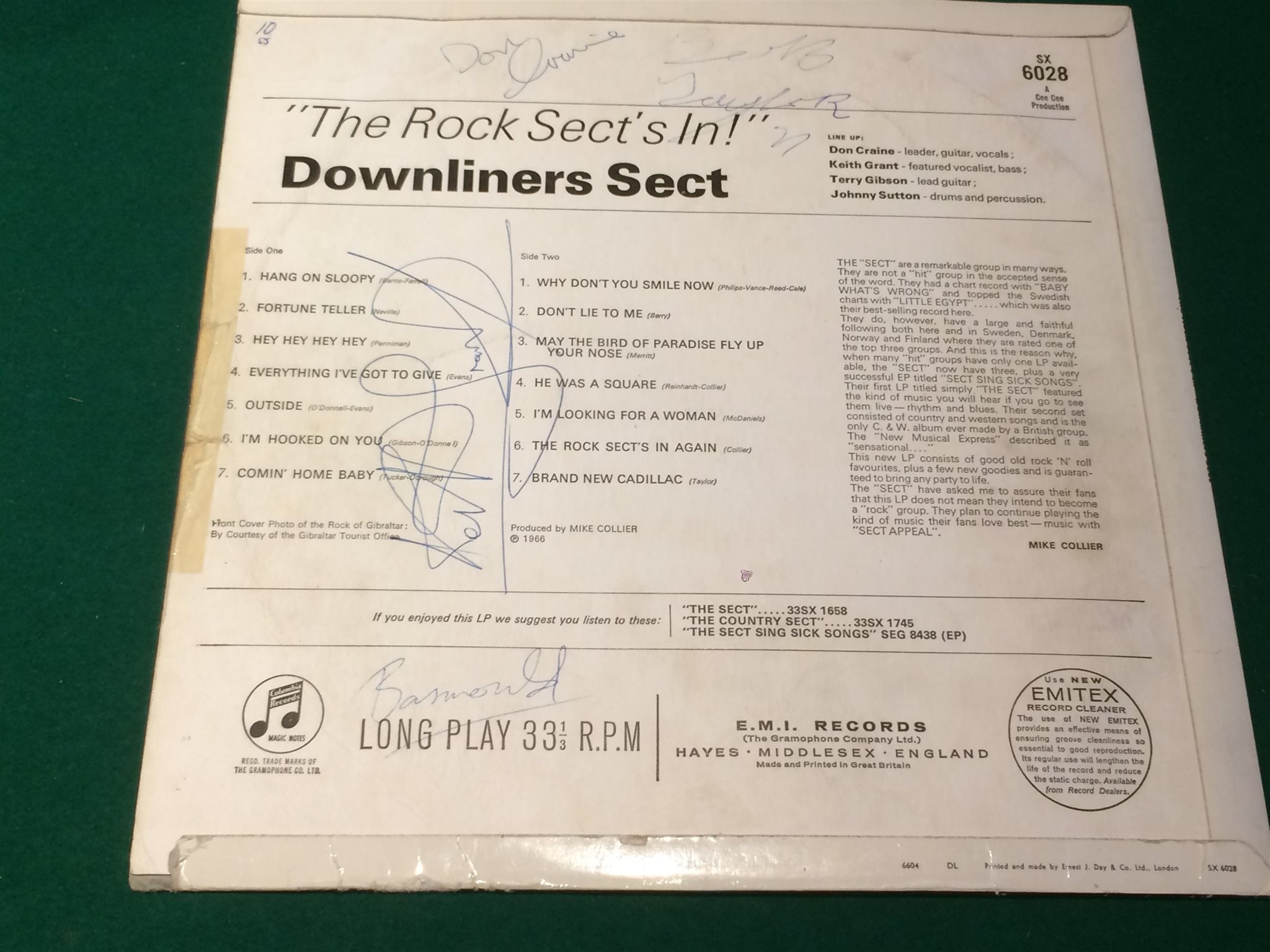 Omslagsbild för skivan DOWNLINERS SECT the rock sect's in LP danish COLUMBIA SX 6028 signed