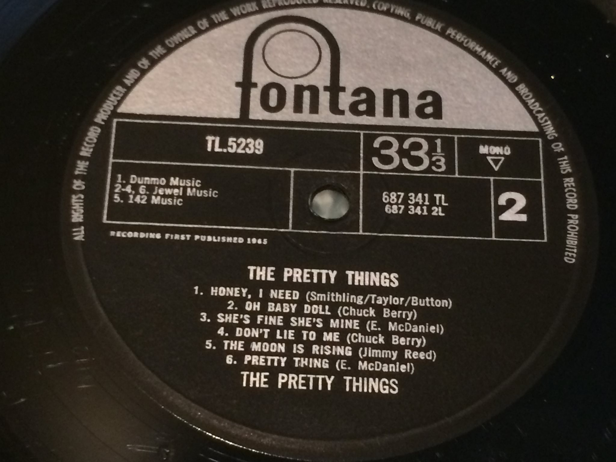 Omslagsbild för skivan THE PRETTY THINGS s/t LP  UK FONTANA TL 5239