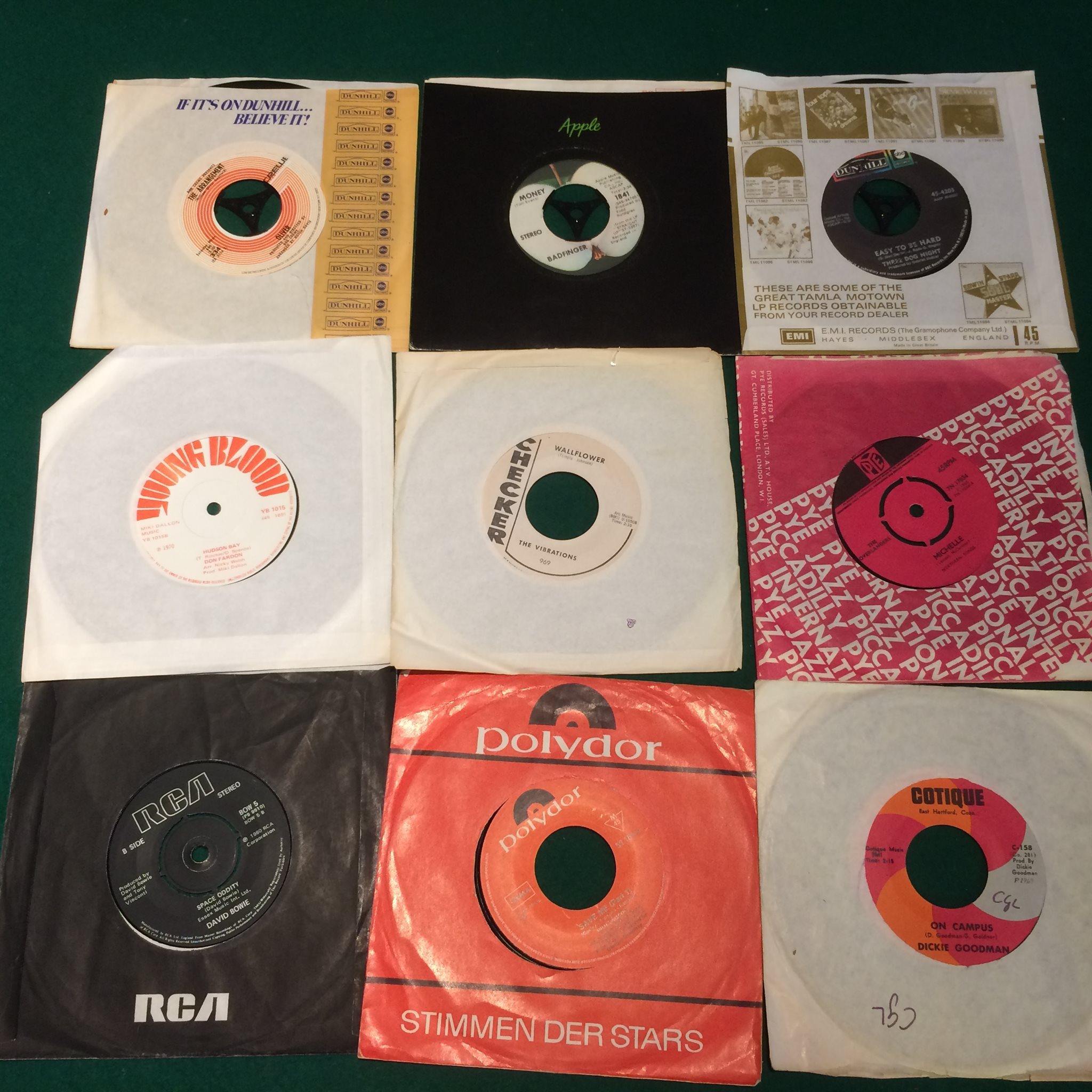 Omslagsbild för skivan 45 singlar Rock psych pop MOON PEOPLE Bob Dylan ROLLING STONES Elvis osv.
