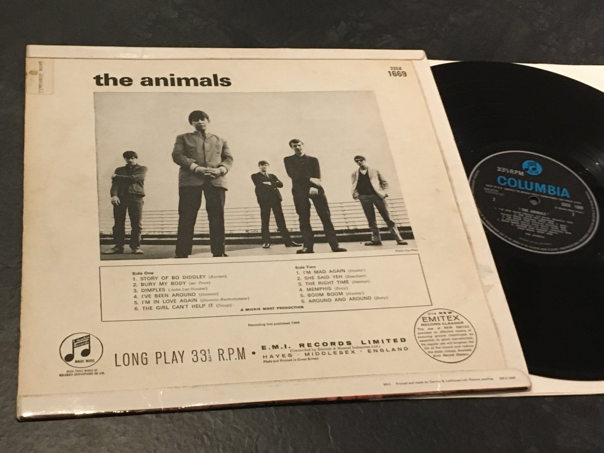 Omslagsbild för skivan THE ANIMALS s/t LP -64 UK COLUMBIA 33SX 1669