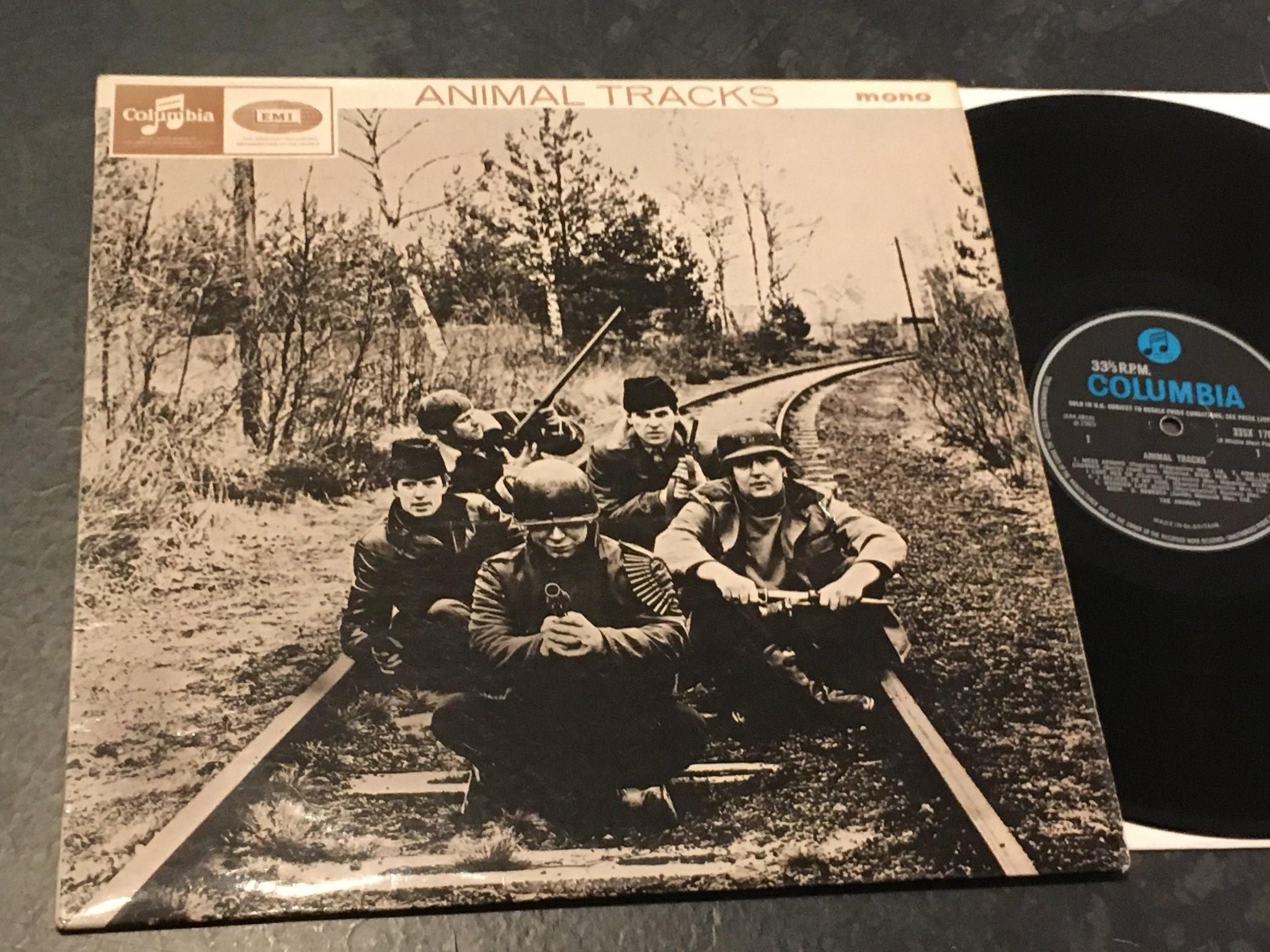Omslagsbild för skivan THE ANIMALS animals tracks LP -65 UK COLUMBIA 33SX 1708