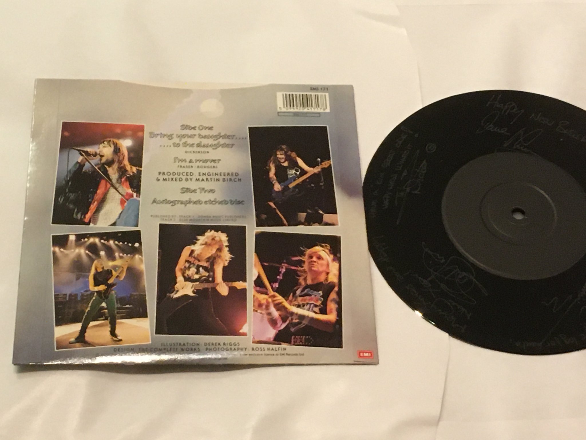 Omslagsbild för skivan IRON MAIDEN bring your daughter 7”single etched SINGLE SIDED special ed.