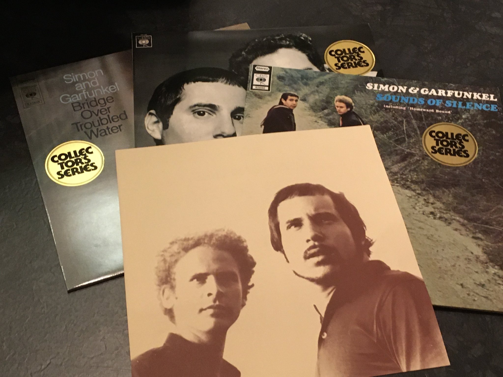 Omslagsbild för skivan SIMON & GARFUNKEL collectors series 3xLP Swe CBS 66334 NUMBER #2859