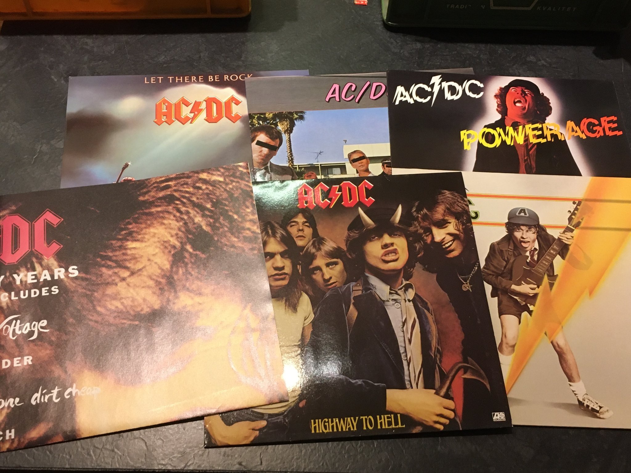 Omslagsbild för skivan AC/DC the early years 5xLP box set LIMITED & NUMBERED #04746 rare!!!