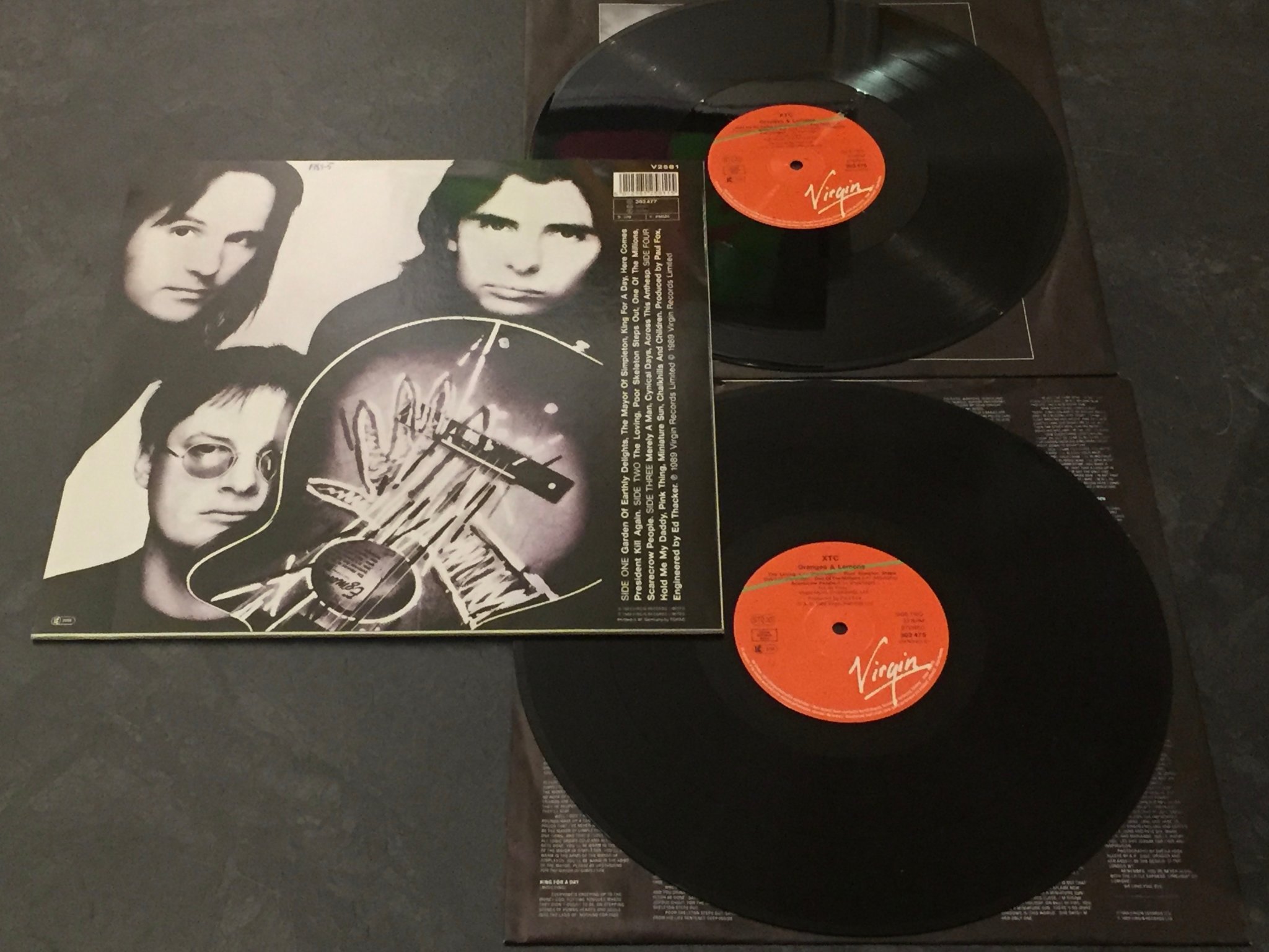 Omslagsbild för skivan XTC oranges & lemons 2xLP -89 VIRGIN 303 477