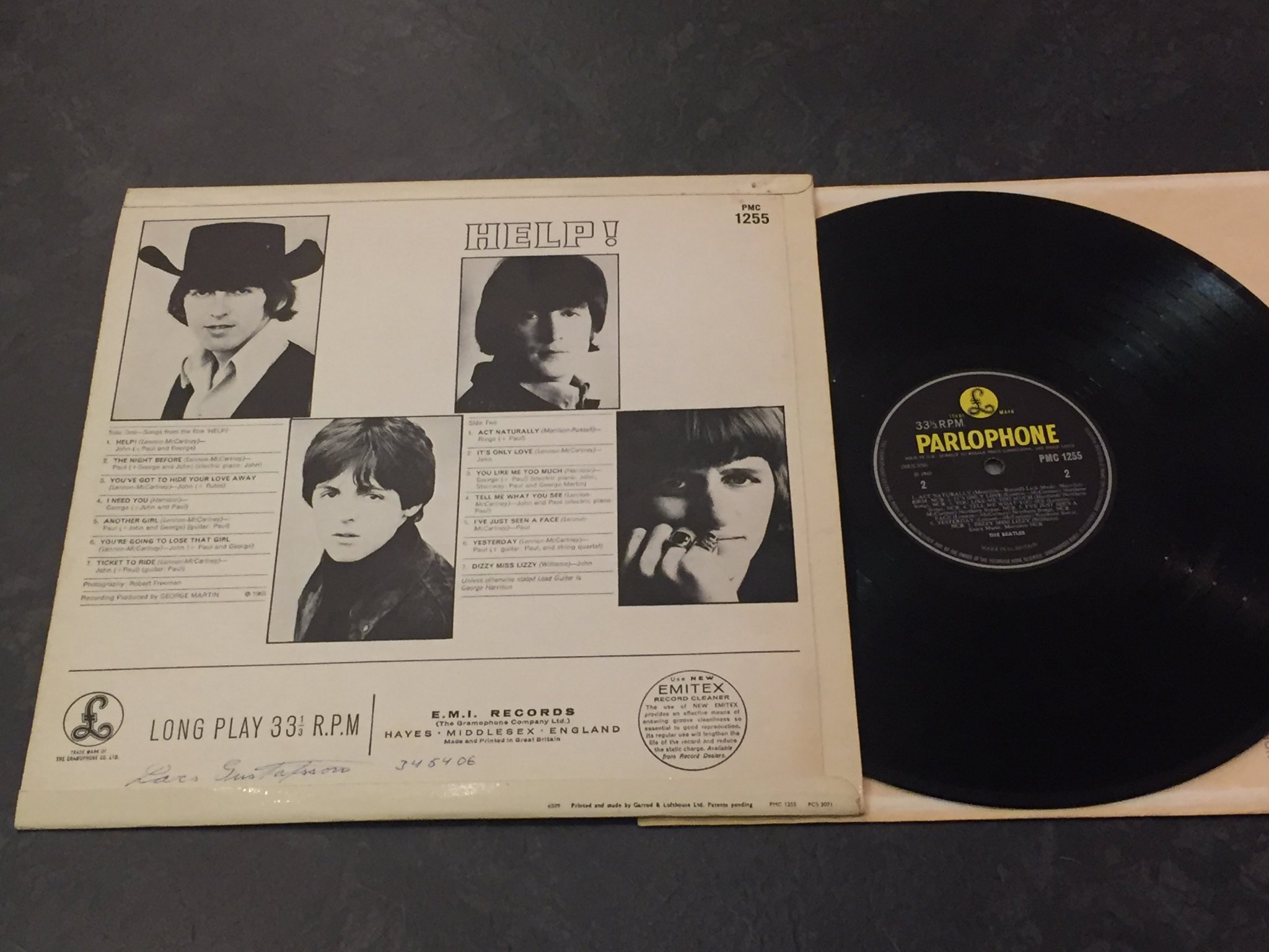 Omslagsbild för skivan THE BEATLES help LP -65 UK PARLOPHONE PMC 1255 