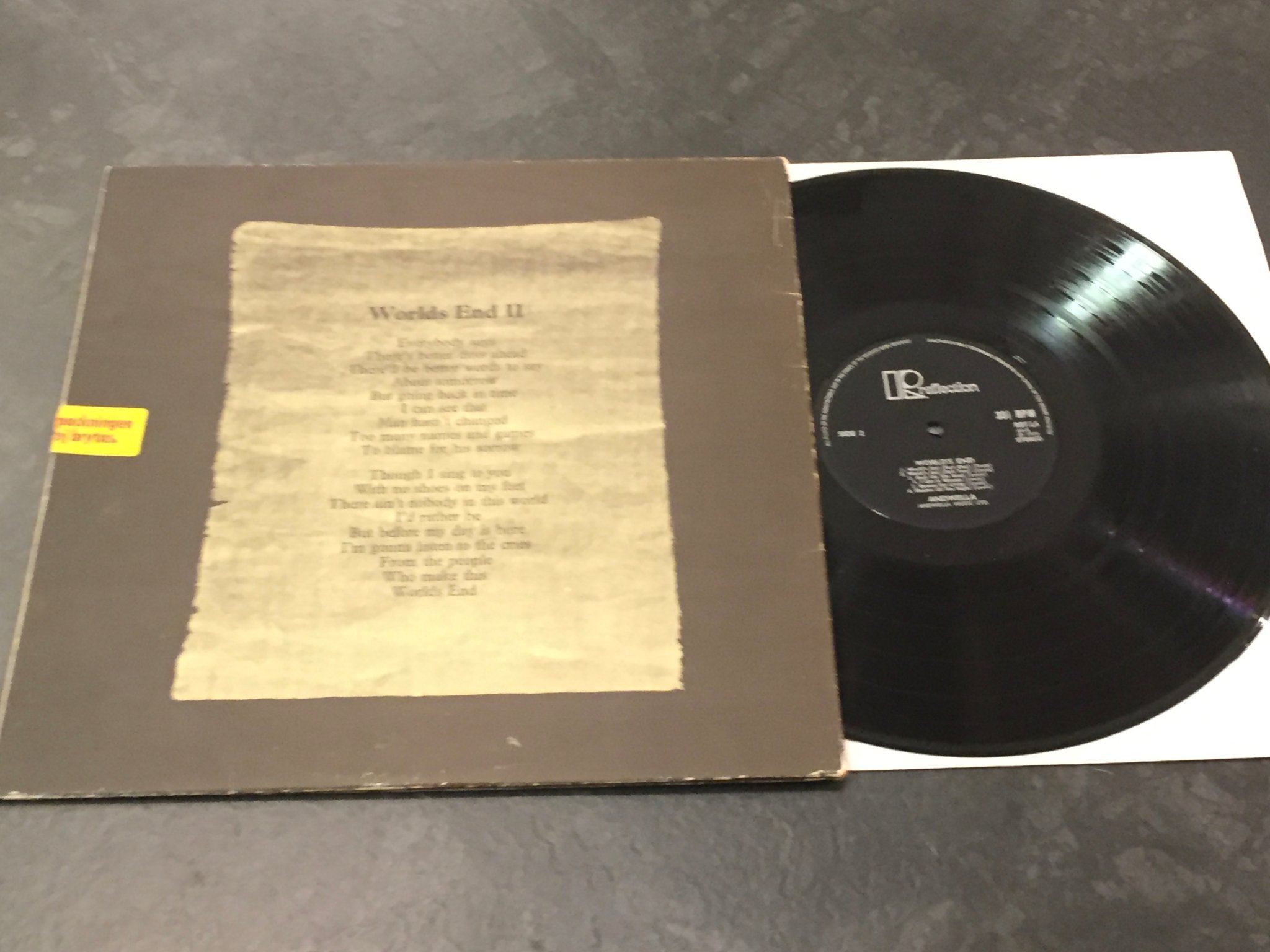 Omslagsbild för skivan ANDWELLA world’s end LP -70 UK REFLECTION REF. L6 W/ POSTER 