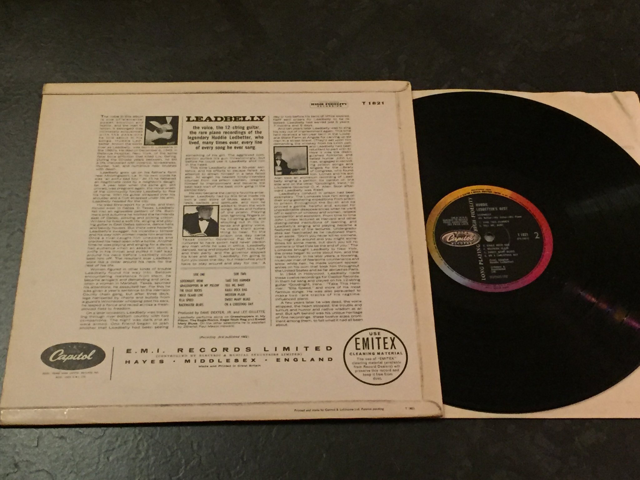 Omslagsbild för skivan LEADBELLY Leadbelly’s best LP -62 UK CAPITOL T 1821 mono BLUES 