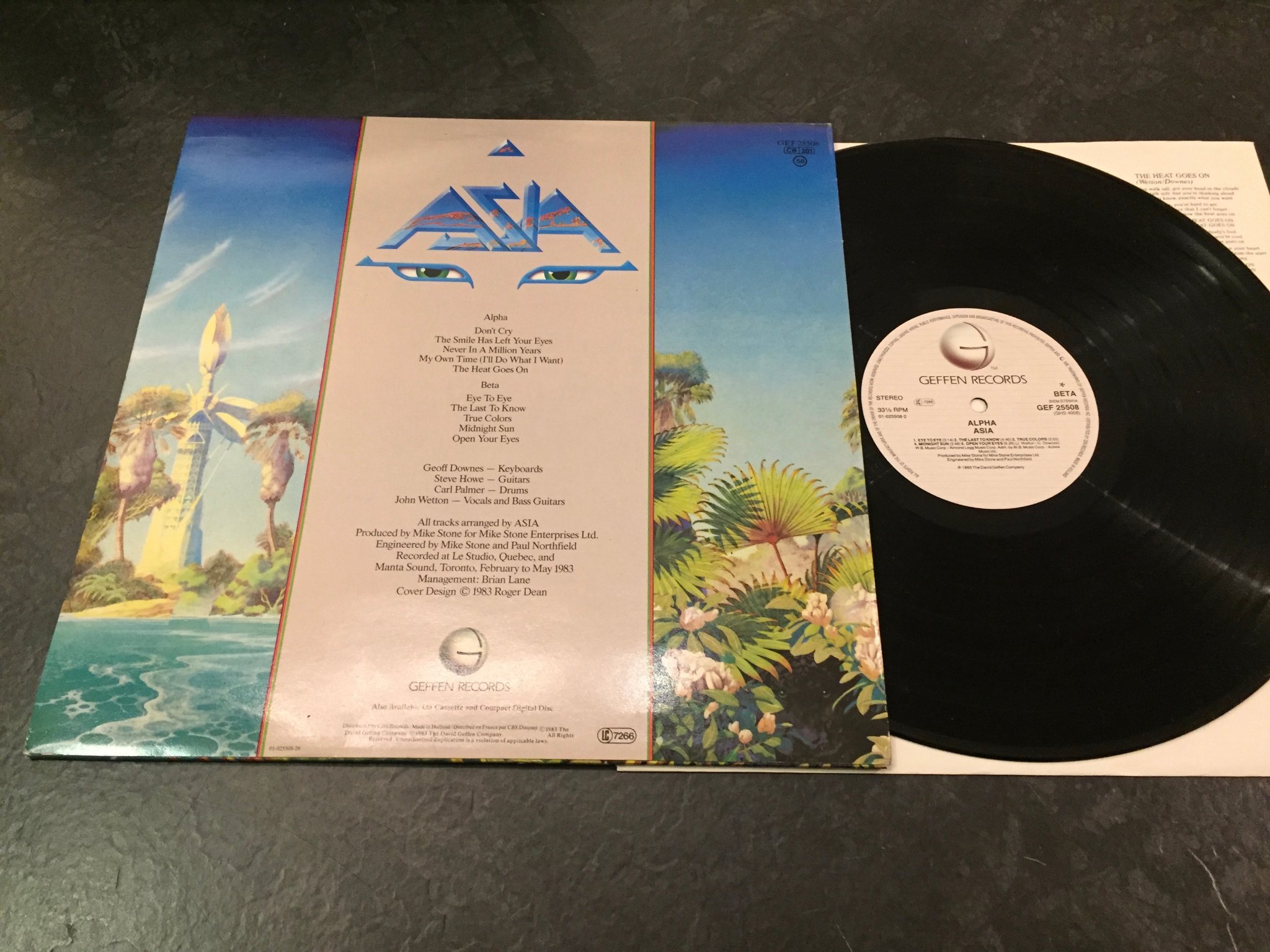 Omslagsbild för skivan ASIA alpha LP -83 GEFFEN GEF 25508