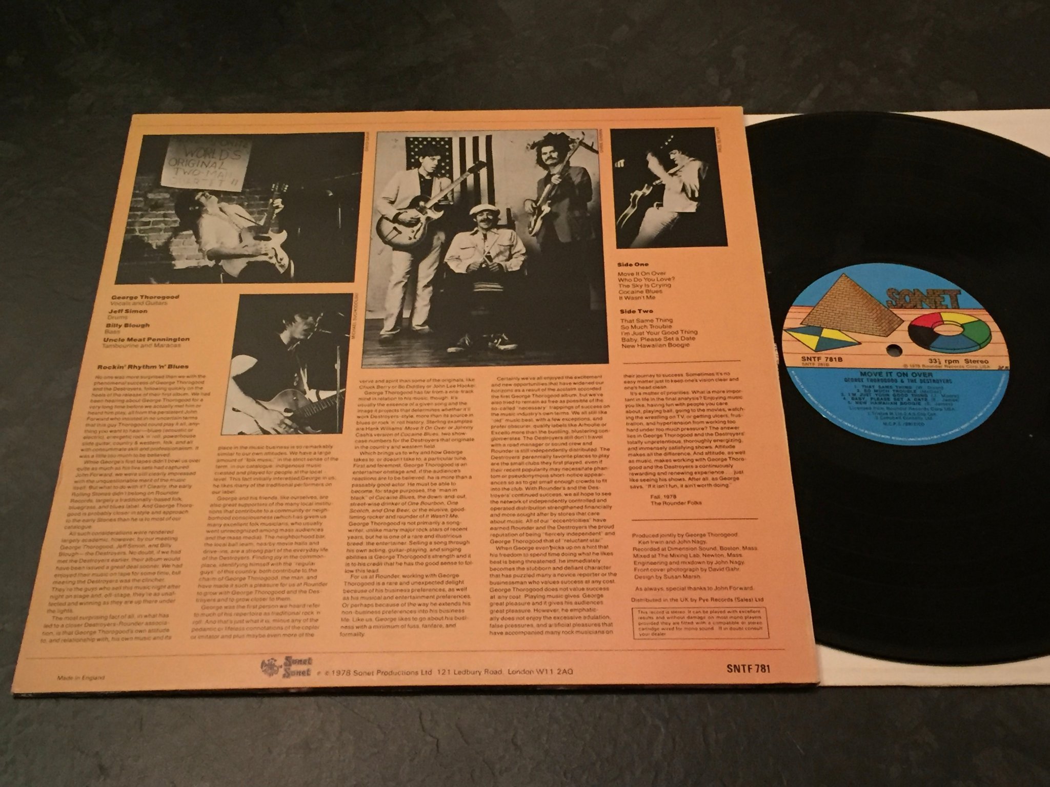 Omslagsbild för skivan GEORGE THOROGOOD & THE DESTROYERS move it on over LP -78 UK SNTF 781