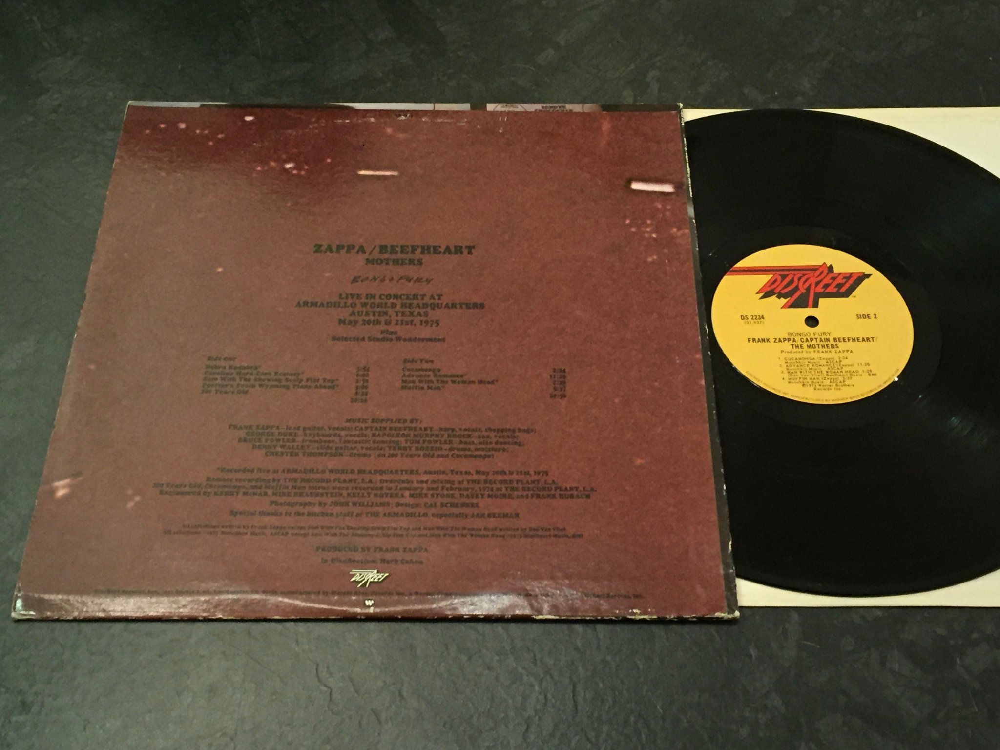 Omslagsbild för skivan FRANK ZAPPA / CAPTAIN BEEFHEART bongo fury LP -75 US DISCREET DS 2234