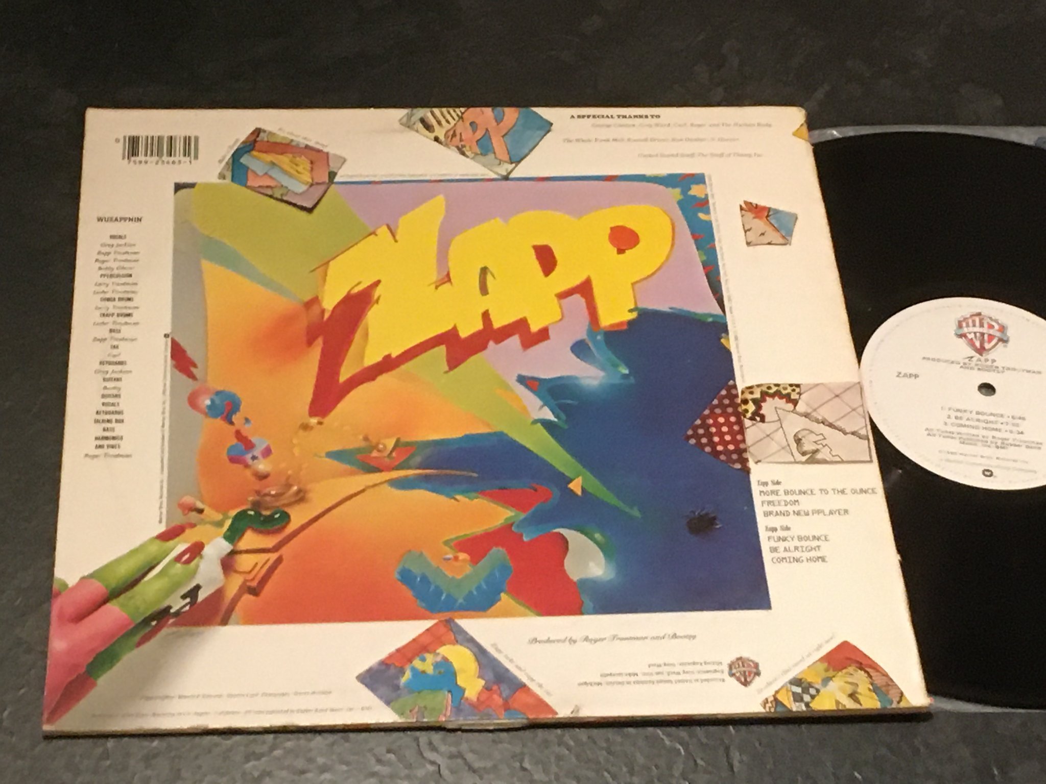 Omslagsbild för skivan ZAPP s/t LP -80 US WARNER BROS BSK 3463