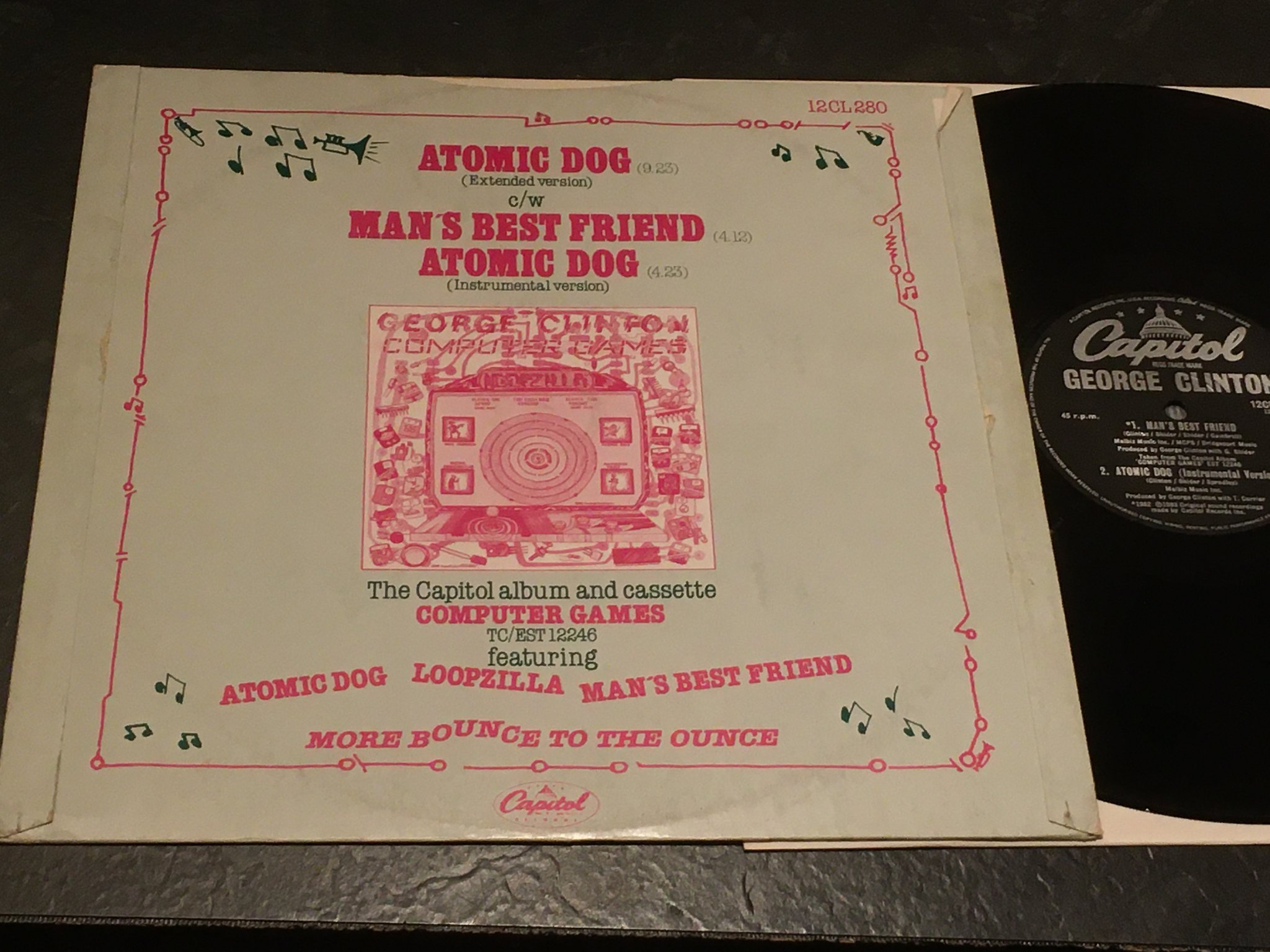 Omslagsbild för skivan GEORGE CLINTON atomic dog 12”single -93 CAPITOL 12CL 280 A funk bomb ! ! !
