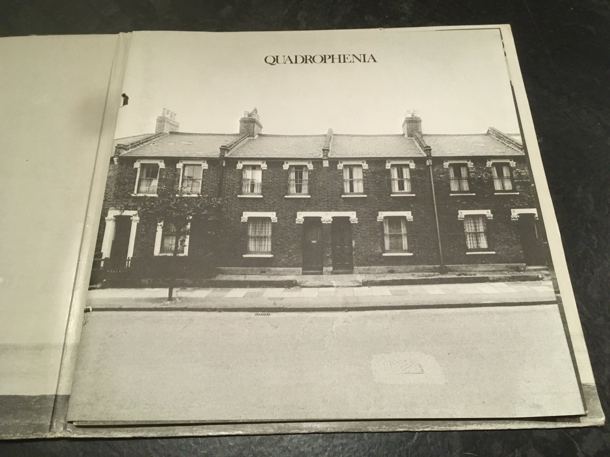 Omslagsbild för skivan THE WHO Quadrophenia 2xLP -73 Ger TRACK RECORD 2644 001