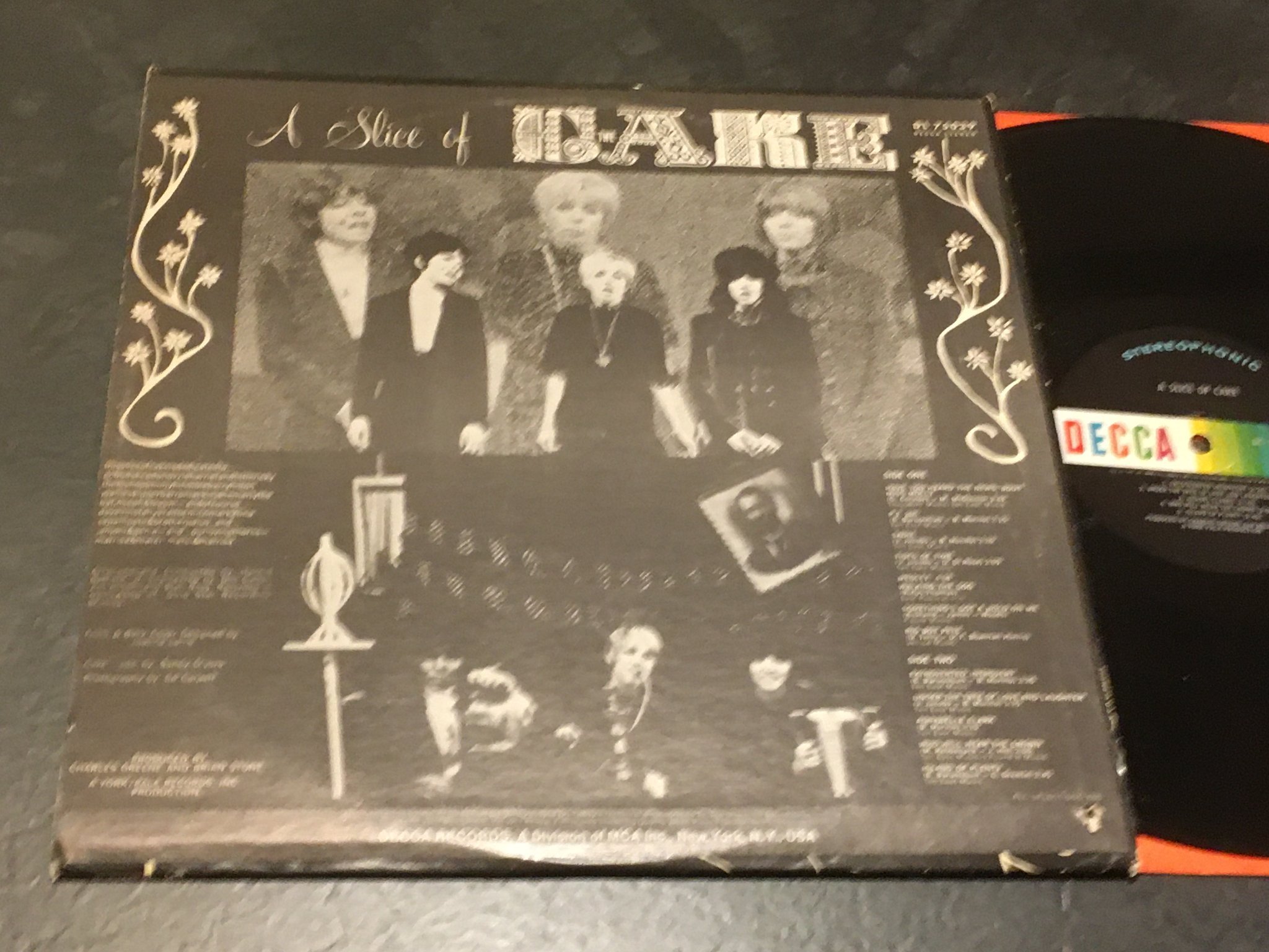 Omslagsbild för skivan CAKE a slice of cake LP -68 US DECCA DL 75039 rare psych folk pop