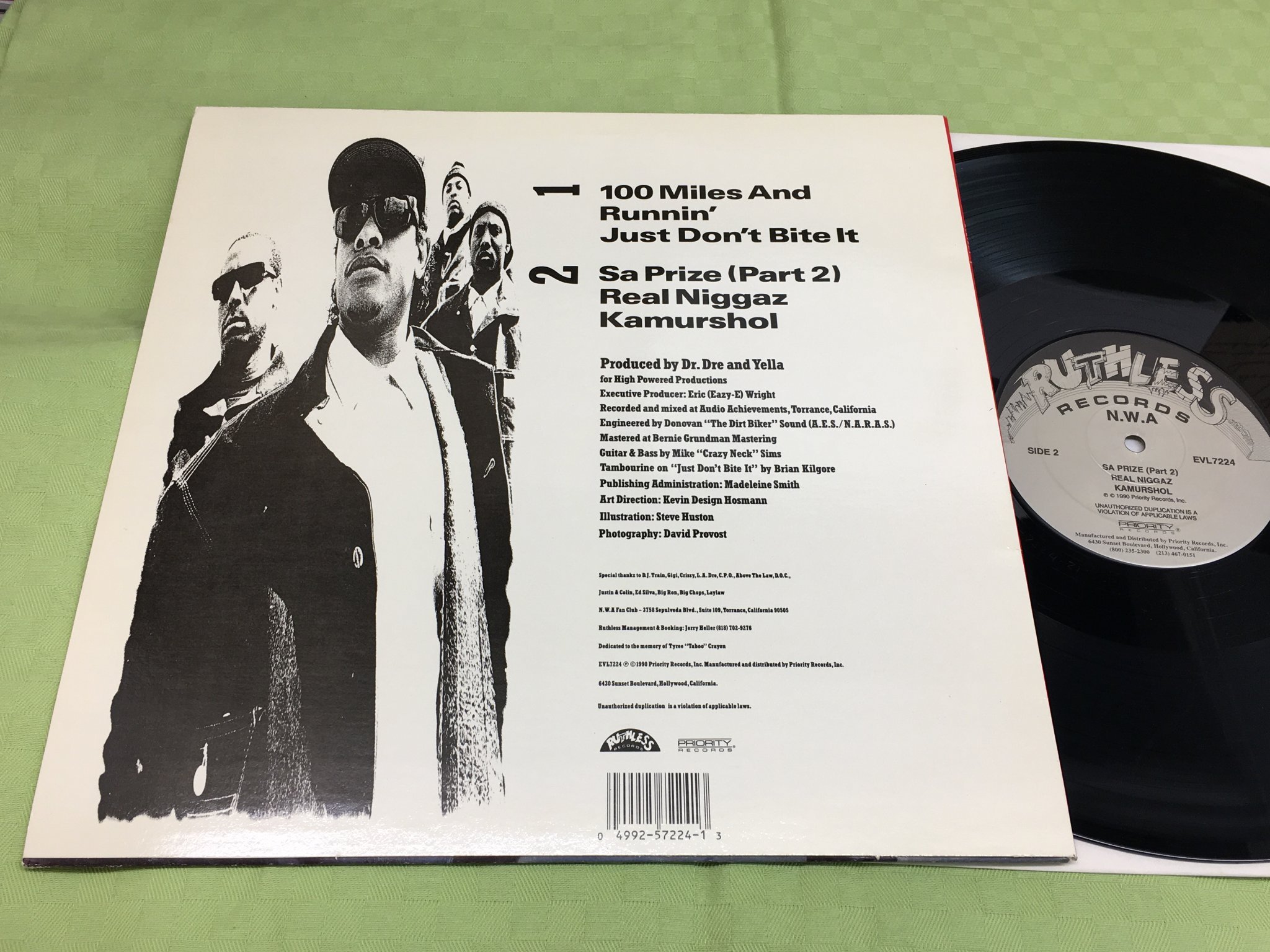 Omslagsbild för skivan NWA 100 miles and running 12"EP -90 US RUTHLESS EVL 7224 