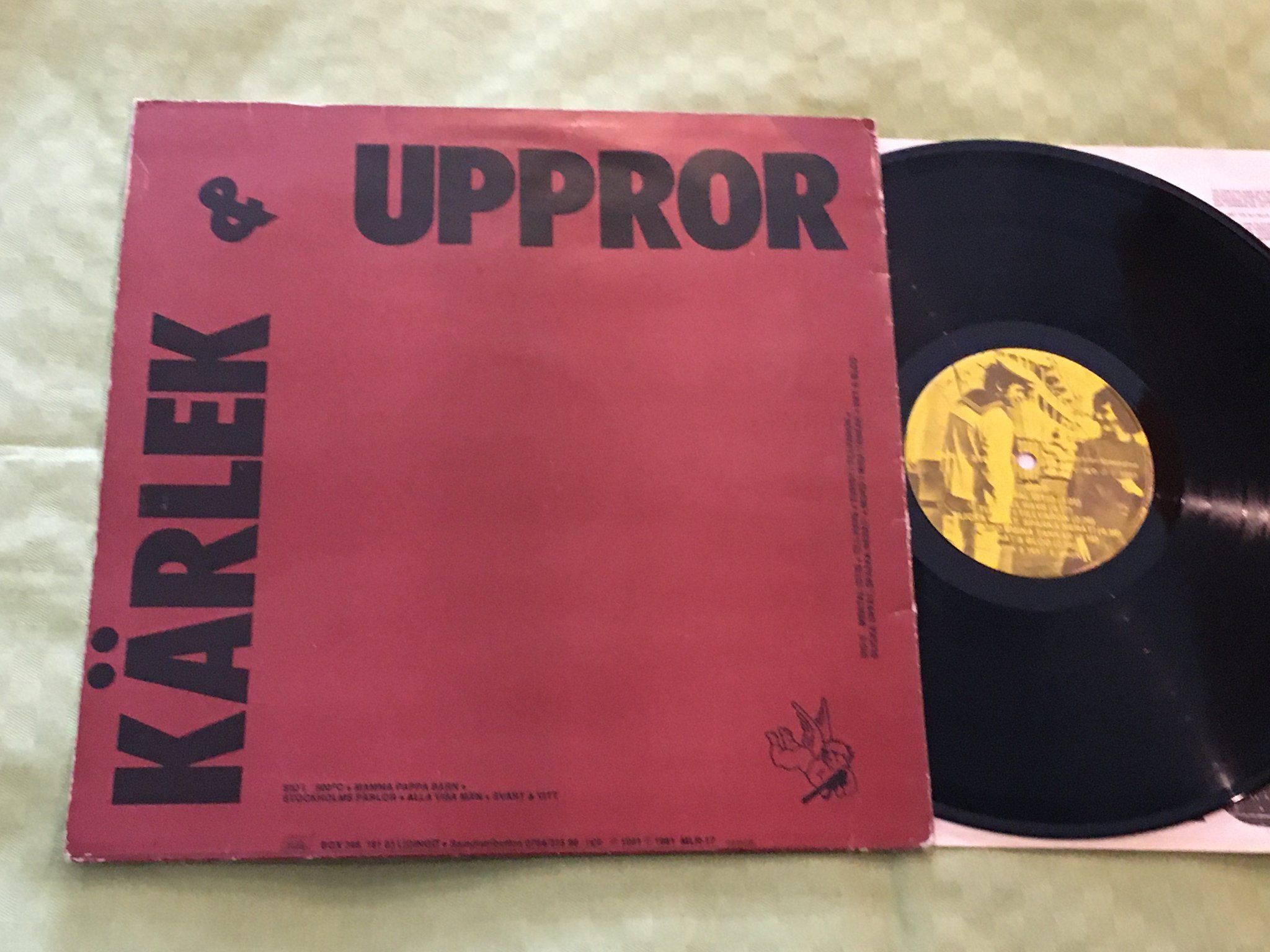 Omslagsbild för skivan EBBA GRÖN kärlek & uppror LP -81 Swe MISTLUR MLR 17