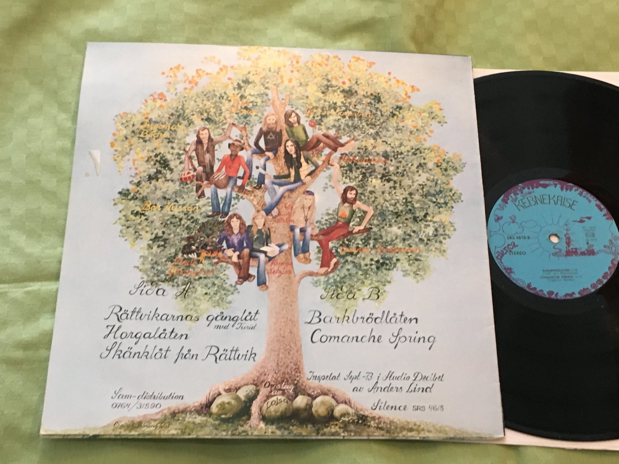 Omslagsbild för skivan KEBENEKAISE s/t LP -73 SILENCE SRS 4618