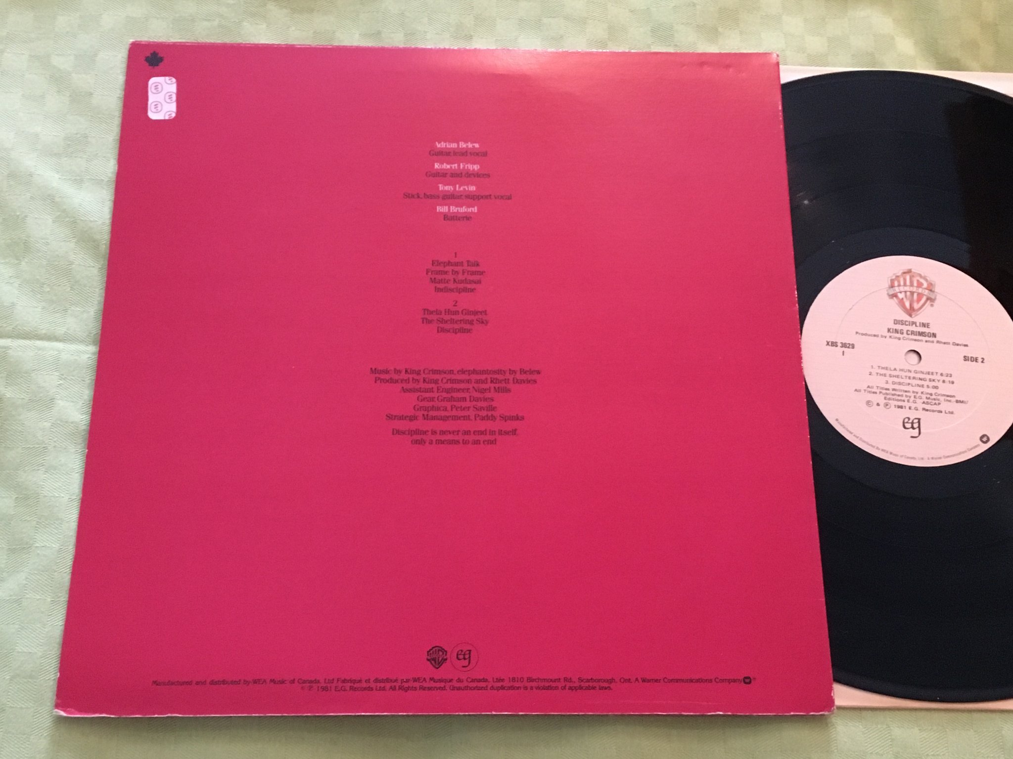 Omslagsbild för skivan KING CRIMSON discipline LP -81 Can WARNER BROS XBS 3629