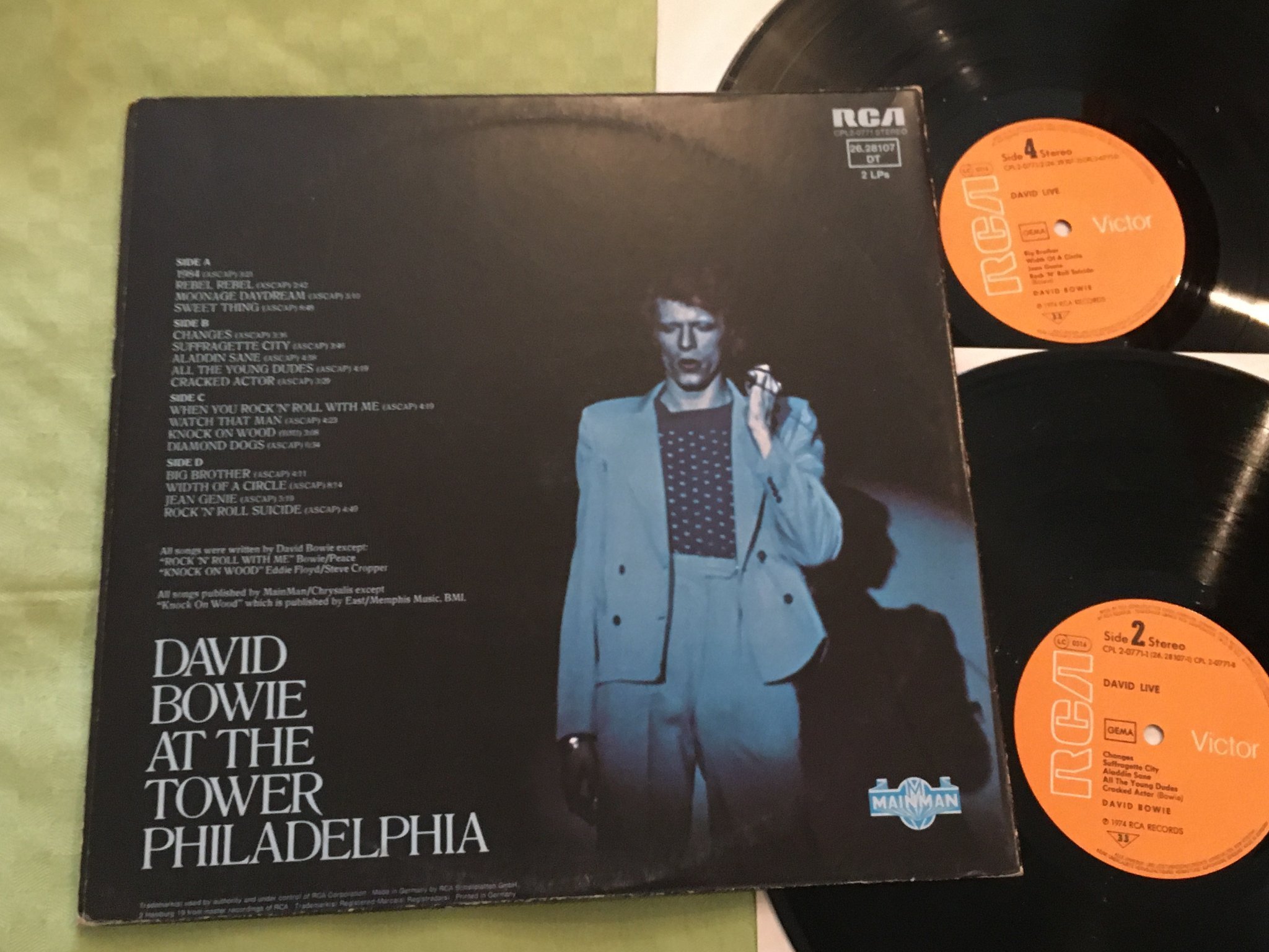 Omslagsbild för skivan DAVID BOWIE live 2xLP -74 Ger RCA CPL 2-0771-1