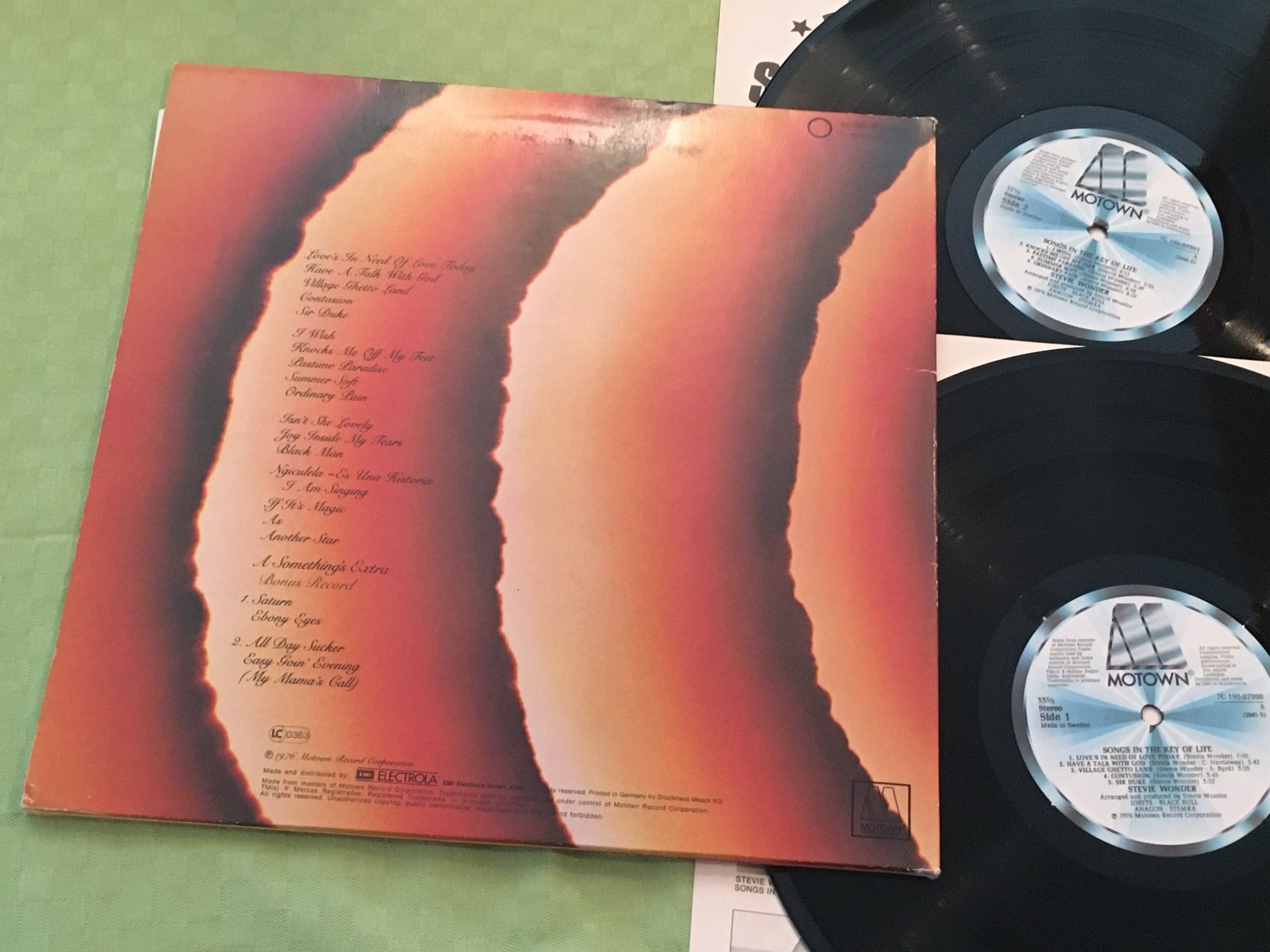 Omslagsbild för skivan STEVIE WONDER songs in the key of life 2xLP + 7"single -76 MOTOWN