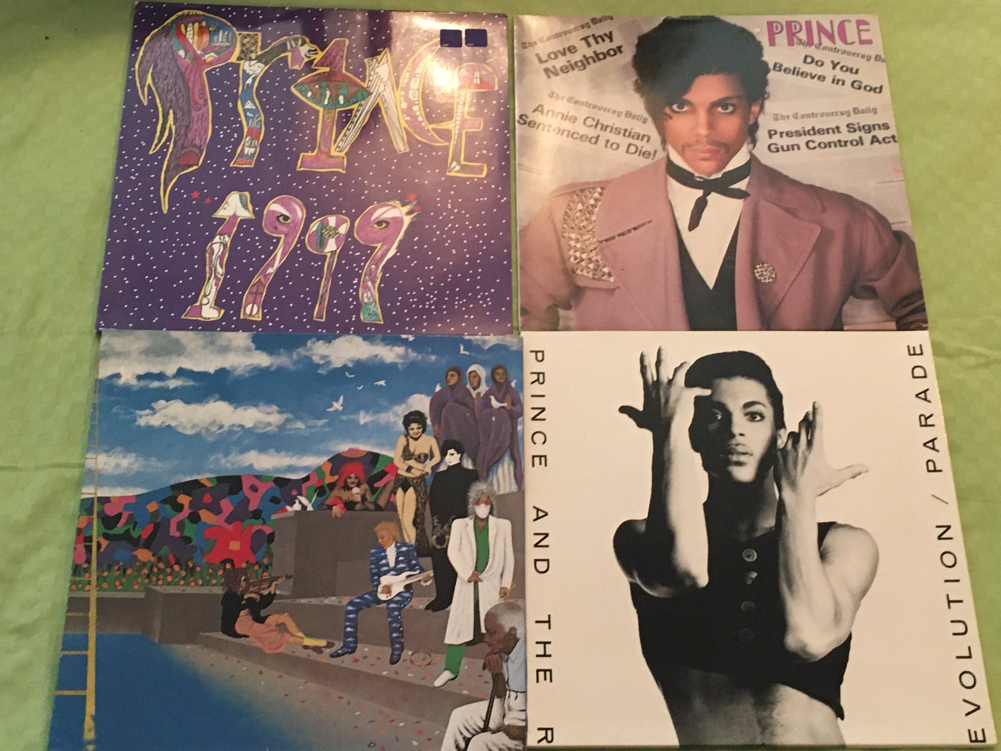 Omslagsbild för skivan 9 st album med PRINCE i bra skick PASSA PÅ ! ! ! 