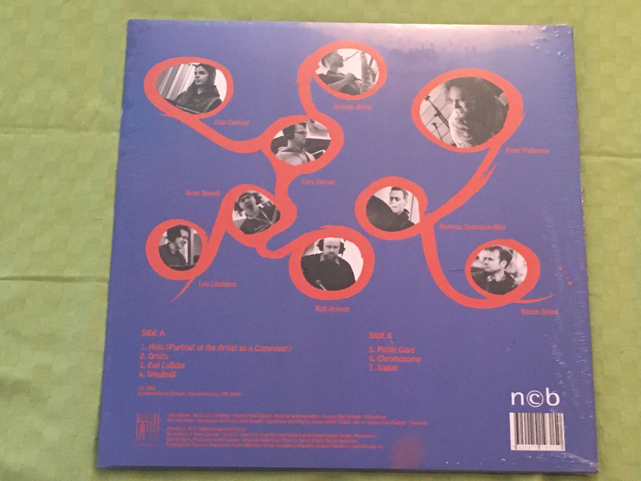 Omslagsbild för skivan POCKET SIZE exposed undercurrents LP 2014 Swe MILL-HILL MH-003 rock