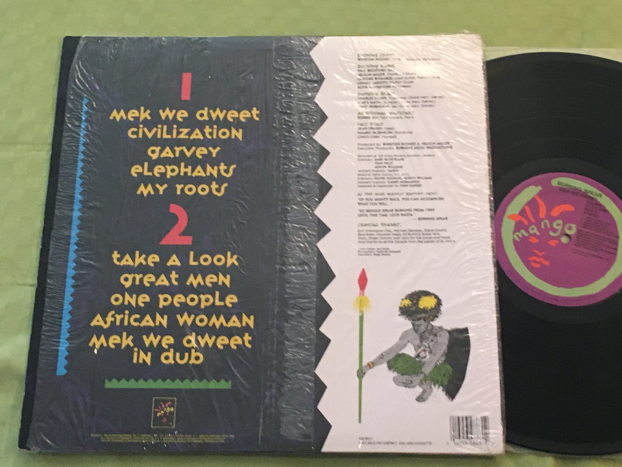 Omslagsbild för skivan BURNING SPEAR mek we dweet LP -90 US MANGO 539 863-1