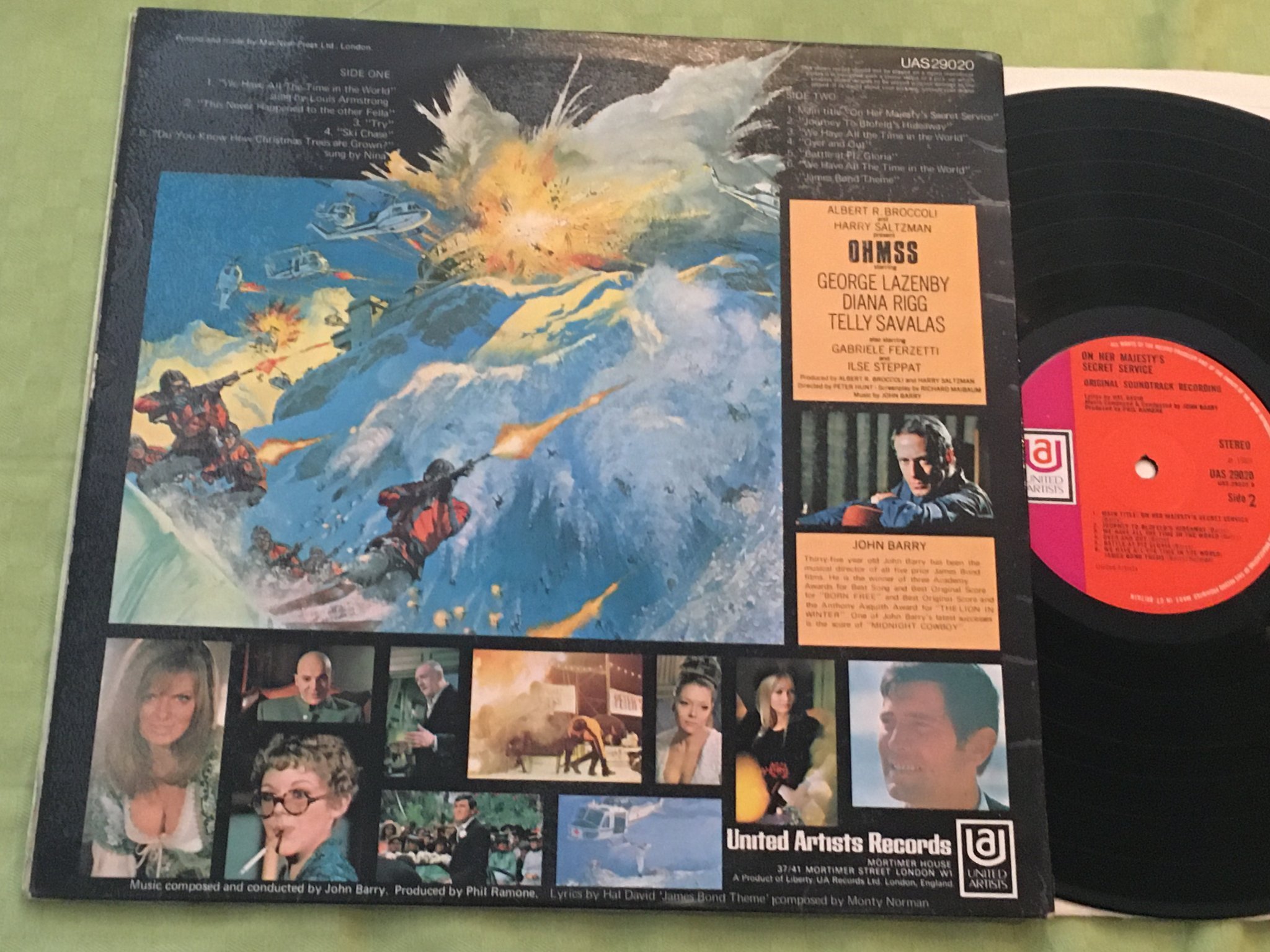 Omslagsbild för skivan JAMES BOND on her Majesty's secret service LP -69 UK UAS 29020 rare!