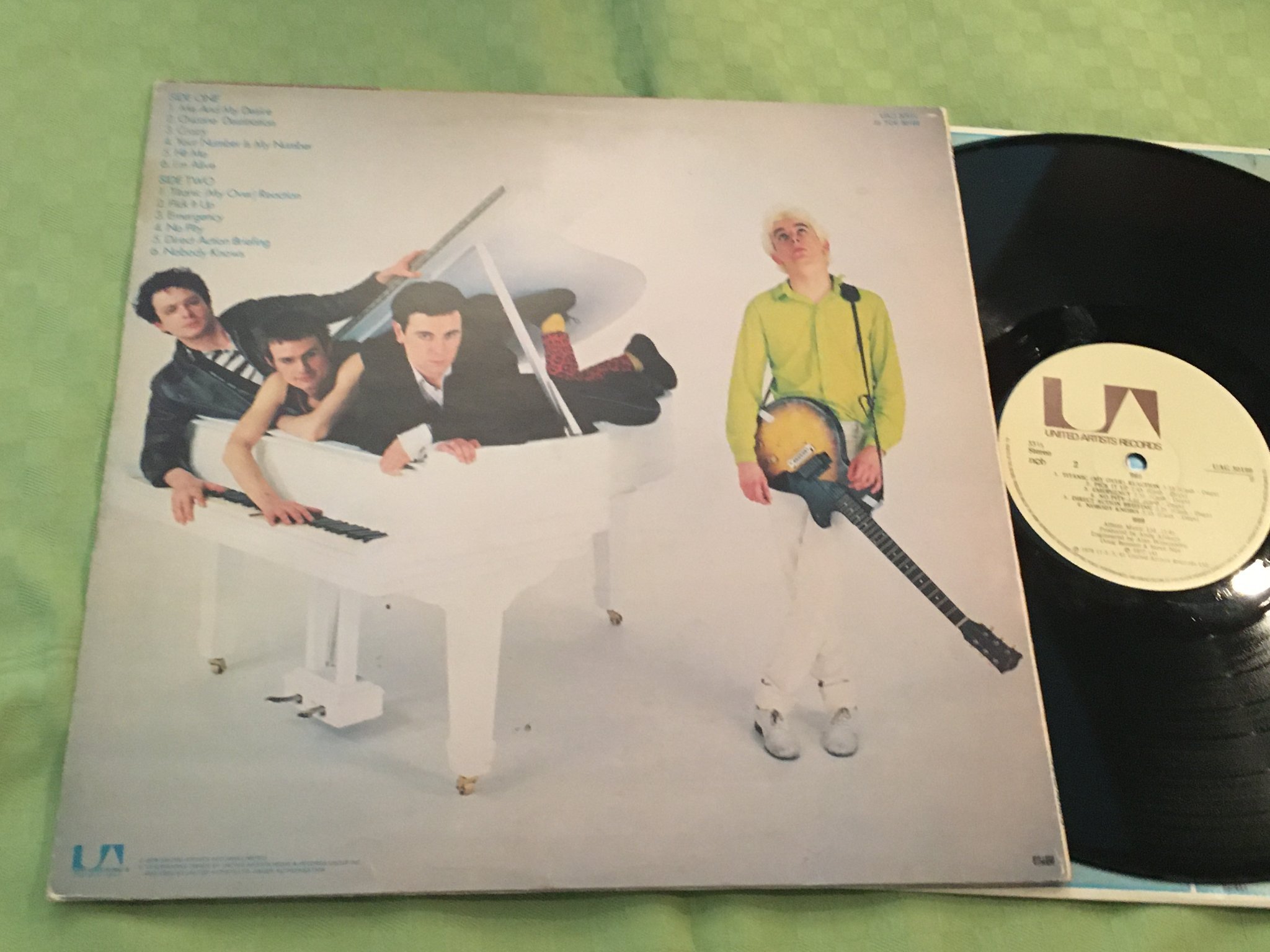 Omslagsbild för skivan 999 s/t LP -78 Swe UNITED ARTISTS UAG 30199