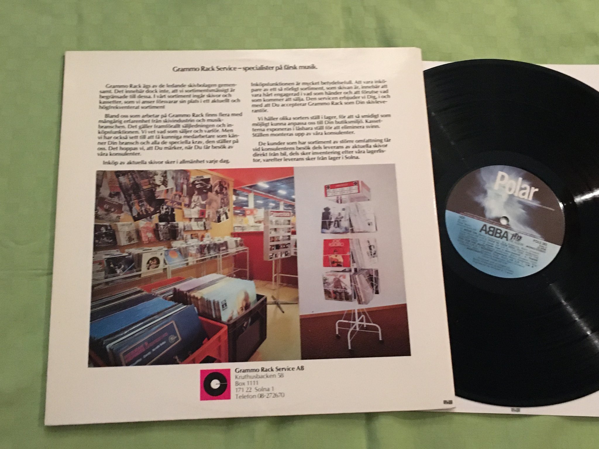Omslagsbild för skivan REKLAM GATEFOLD för GRAMMO RACK SERVICE AB LP bild på ABBA i foldouten
