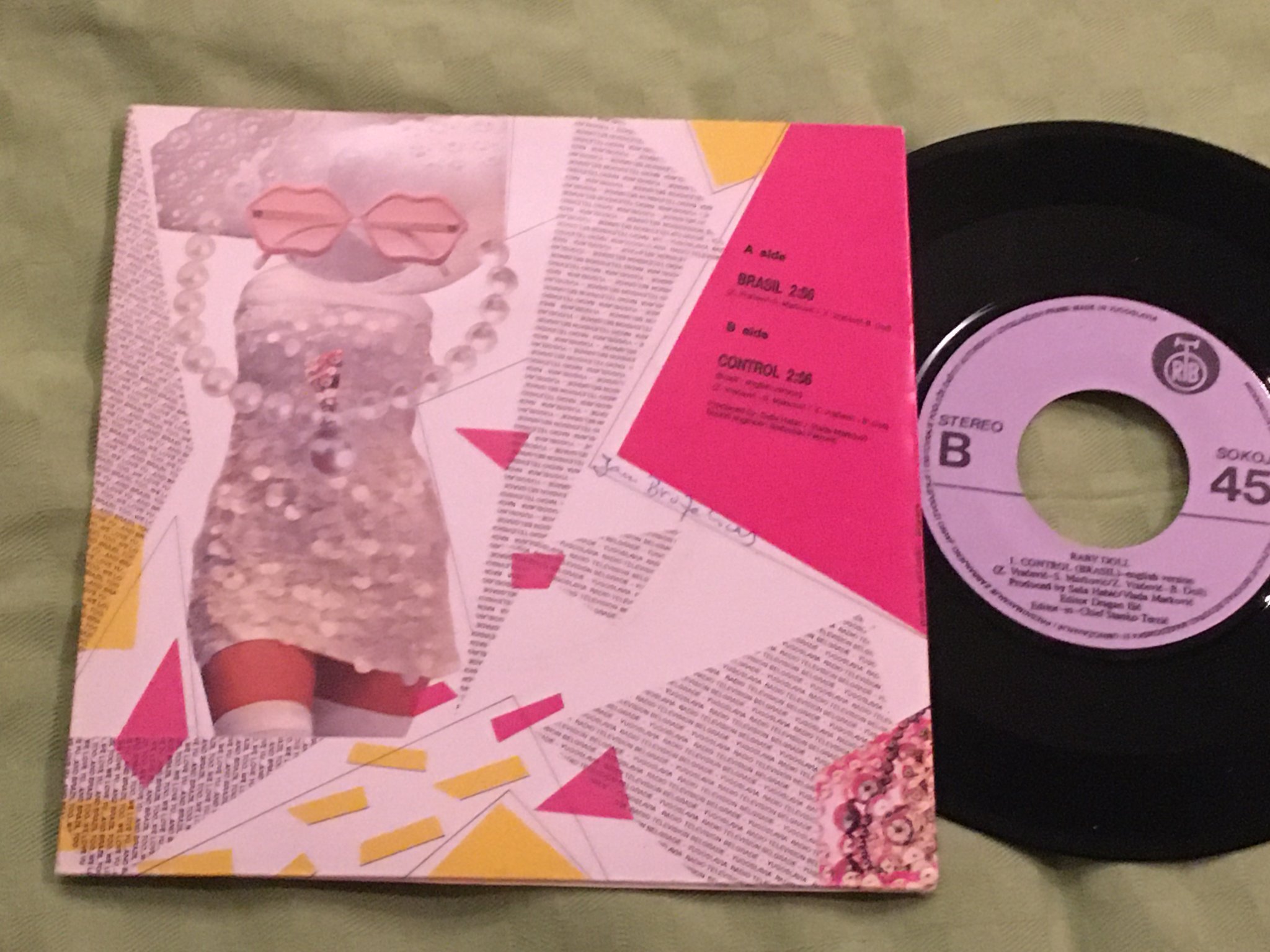 Omslagsbild för skivan BABY DOLL Brasil 7"single YUGOSLAVIA mega rare EUROVISION exc