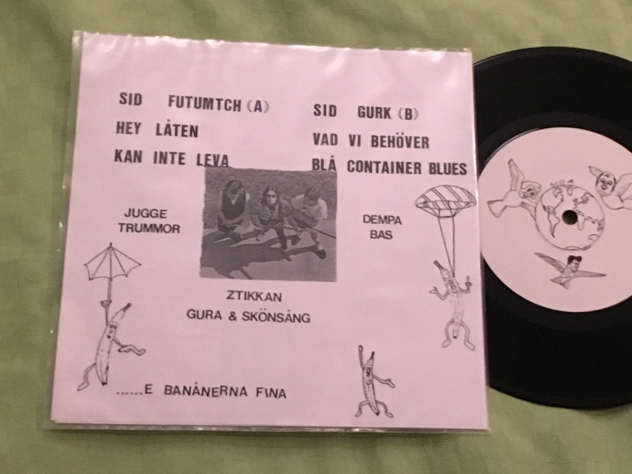 Omslagsbild för skivan ROJNES  Kækar Bananer Eller...? 7"single PRIVATE PRESSING punk rock