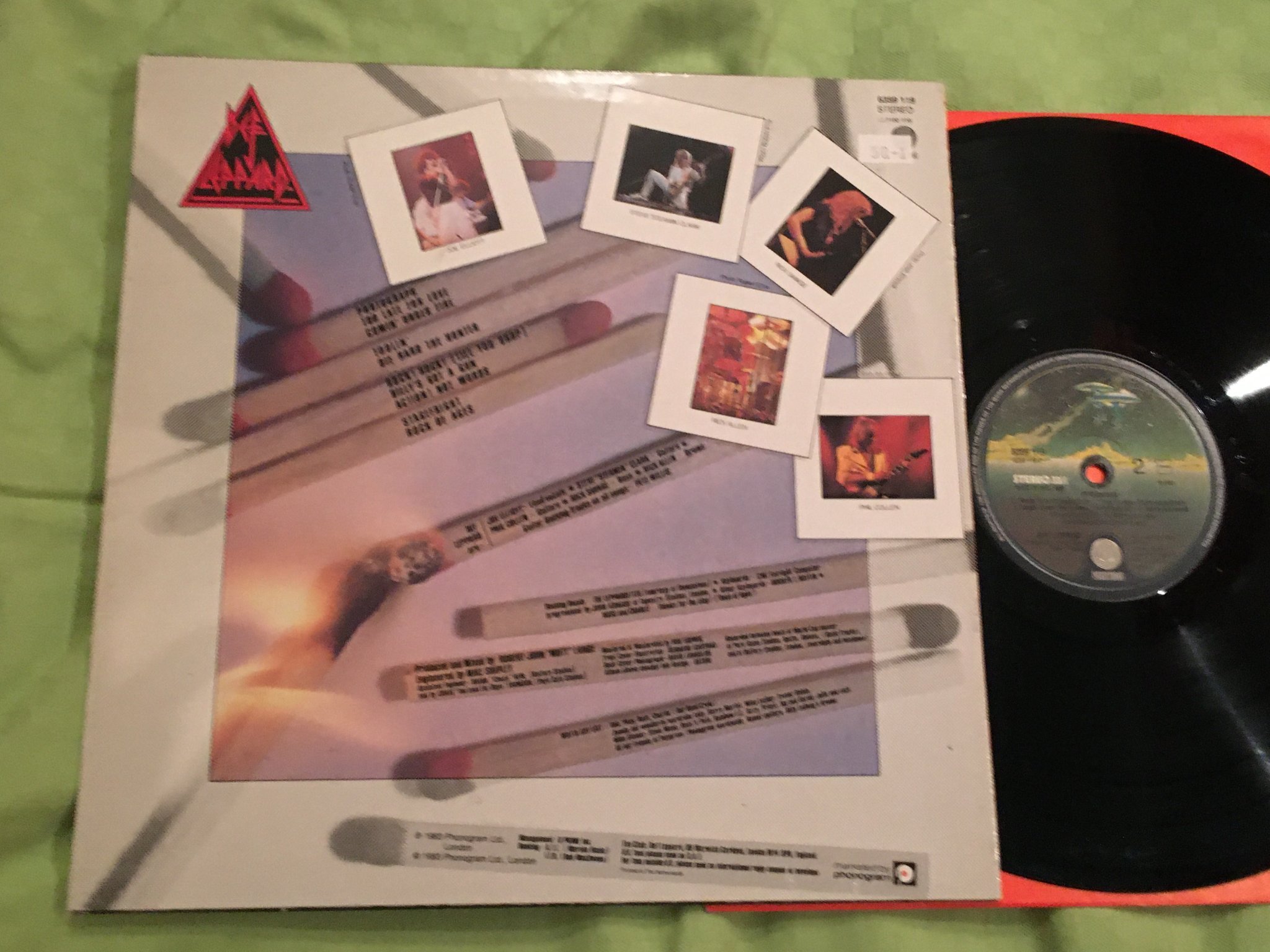 Omslagsbild för skivan 3 st DEF LEPPARD album pyromania / hysteria / high n' dry