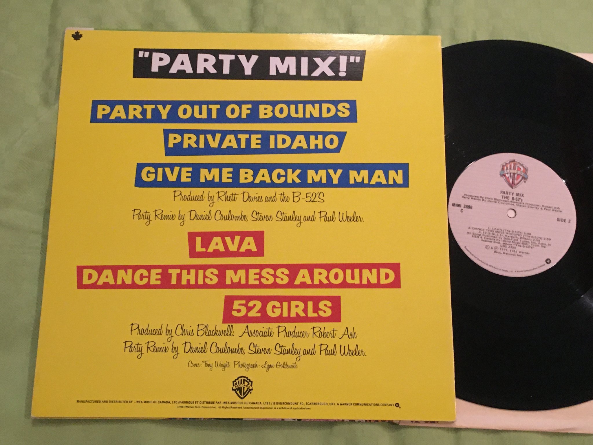 Omslagsbild för skivan the B-52'S party mix 12"ep Can. WARNER BROS MINI 3596