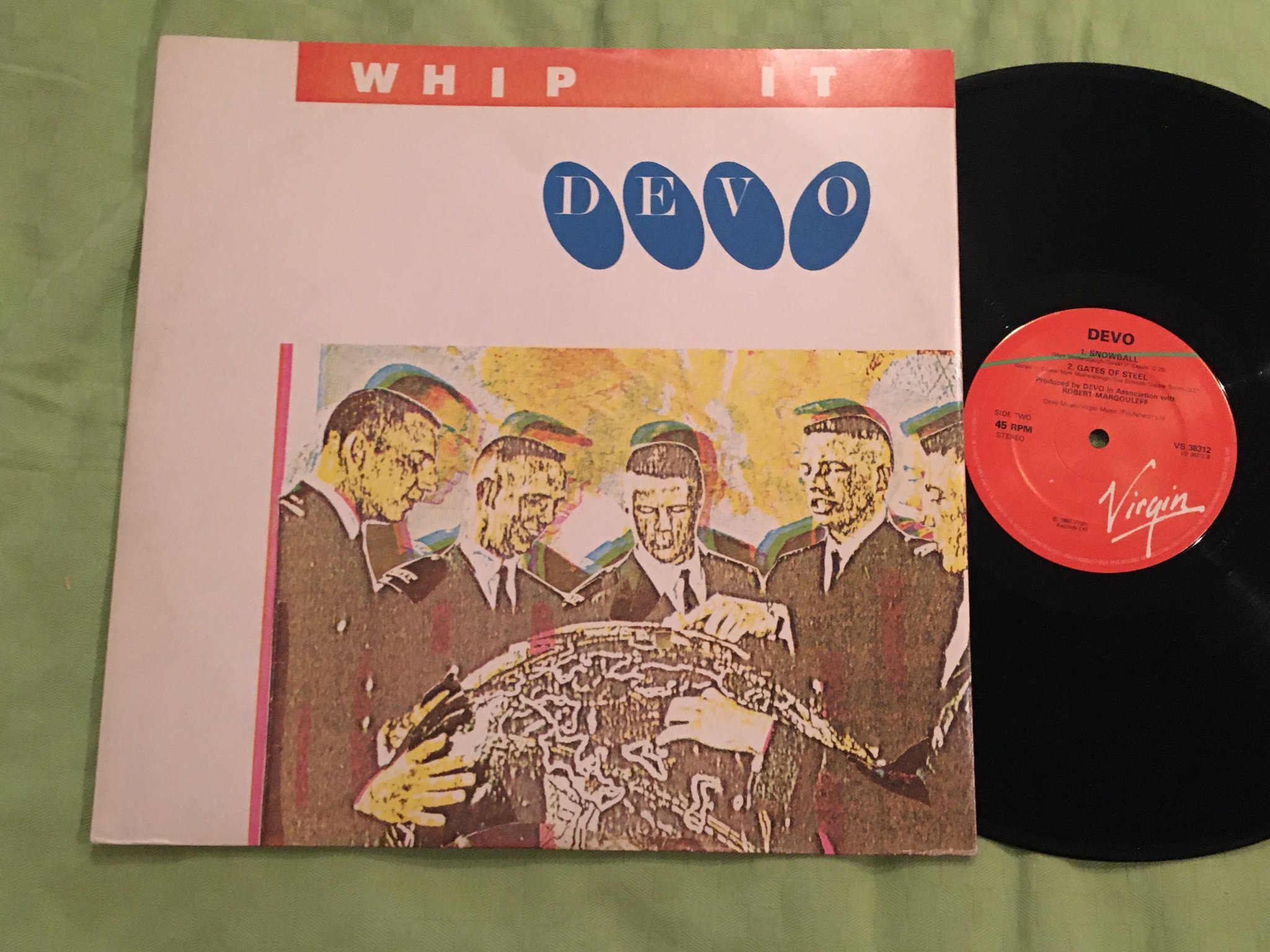 Omslagsbild för skivan DEVO snowball 12"ep UK VIRGIN VS 38312