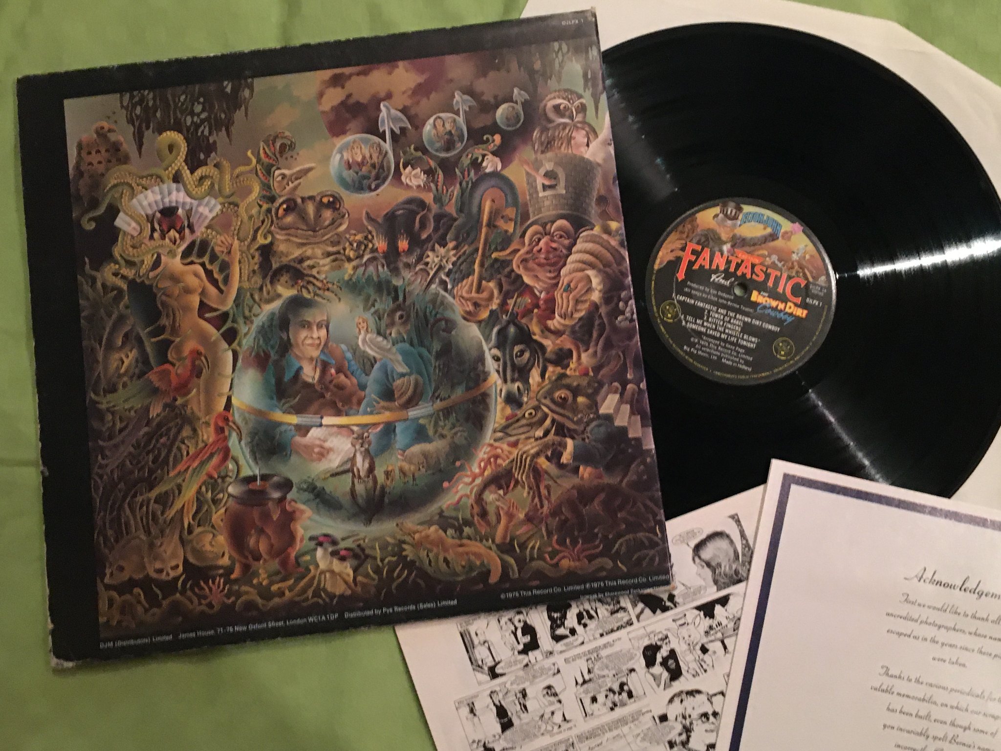 Omslagsbild för skivan ELTON JOHN captain fantastic LP -75 UK DJM DJLPX 1