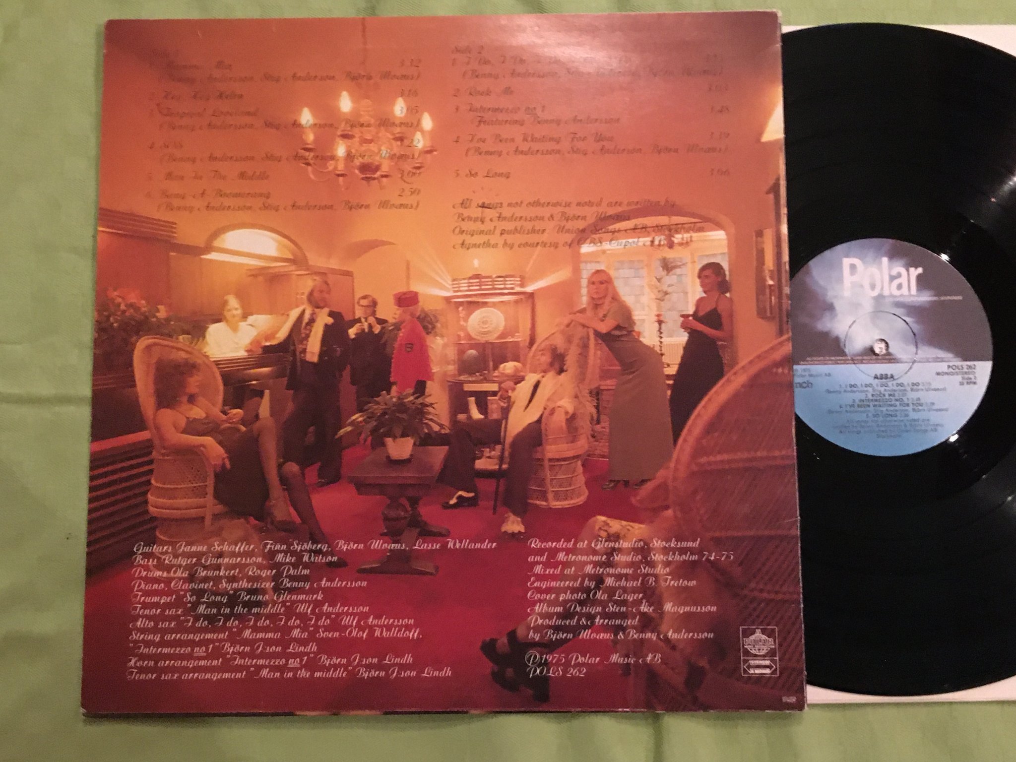 Omslagsbild för skivan ABBA s/t LP -75 Swe POLAR POLS 262 