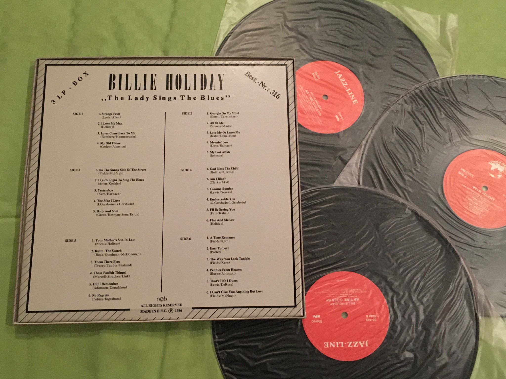 Omslagsbild för skivan BILLIE HOLIDAY the lady sings the blues 3xLP JAZZ-LINE 316