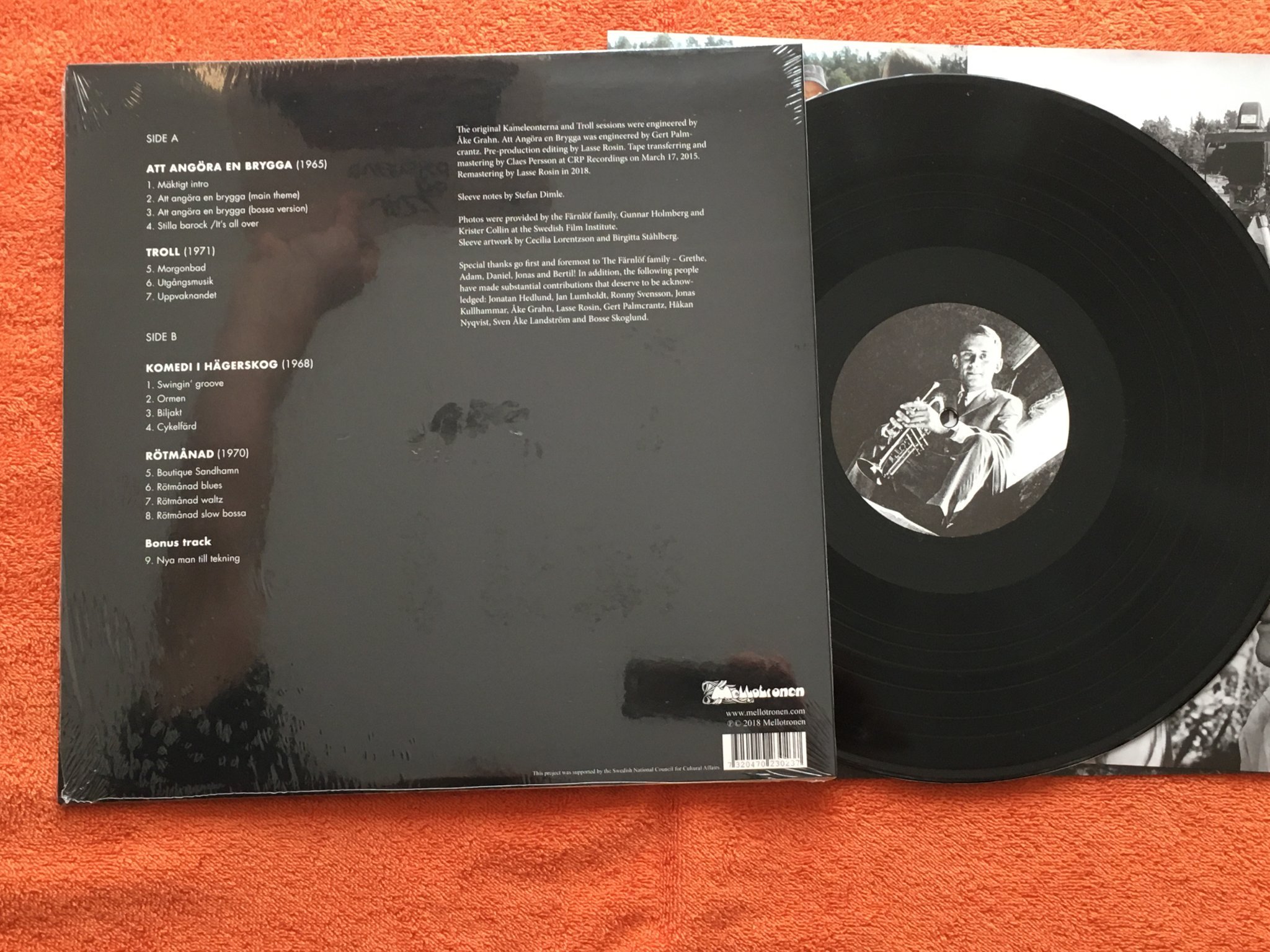 Omslagsbild för skivan LASSE FÄRNLÖF att angöra en brygga LP MELLOTRONEN MELLOLP 19