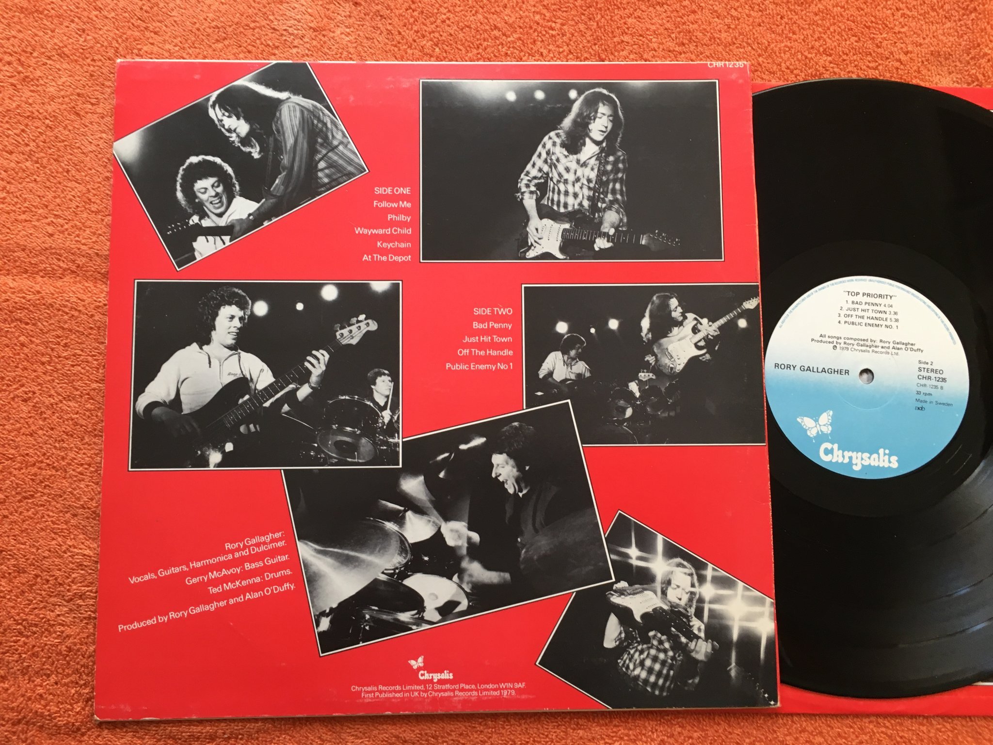 Omslagsbild för skivan RORY GALLAGHER top priority LP -79 CHRYSALIS CHR 1235 BRA PLATTA!!!