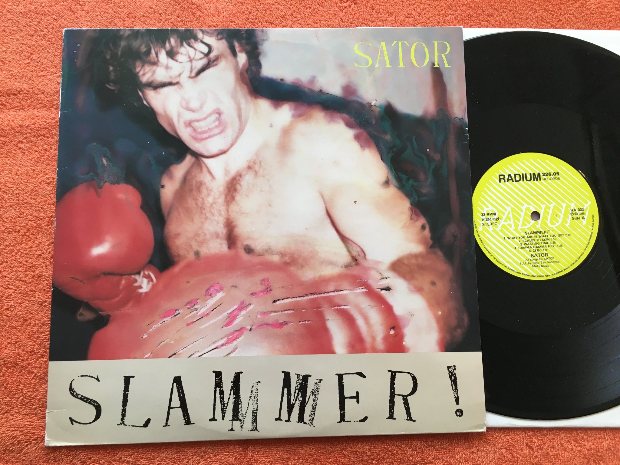 Omslagsbild för skivan BLACK SABBATH sabbath bloody sabbath LP -73/80 NEMS NEL 6017